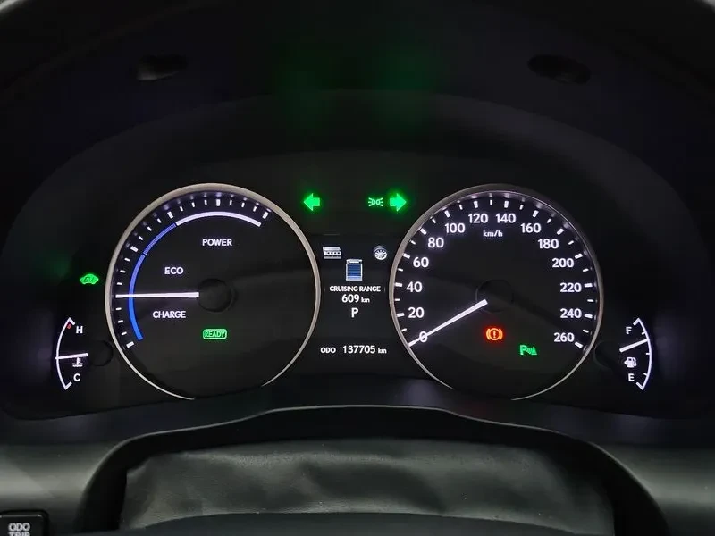 Lexus ES 300 Supreme XV60 Хибрид, снимка 5 - Автомобили и джипове - 55523689