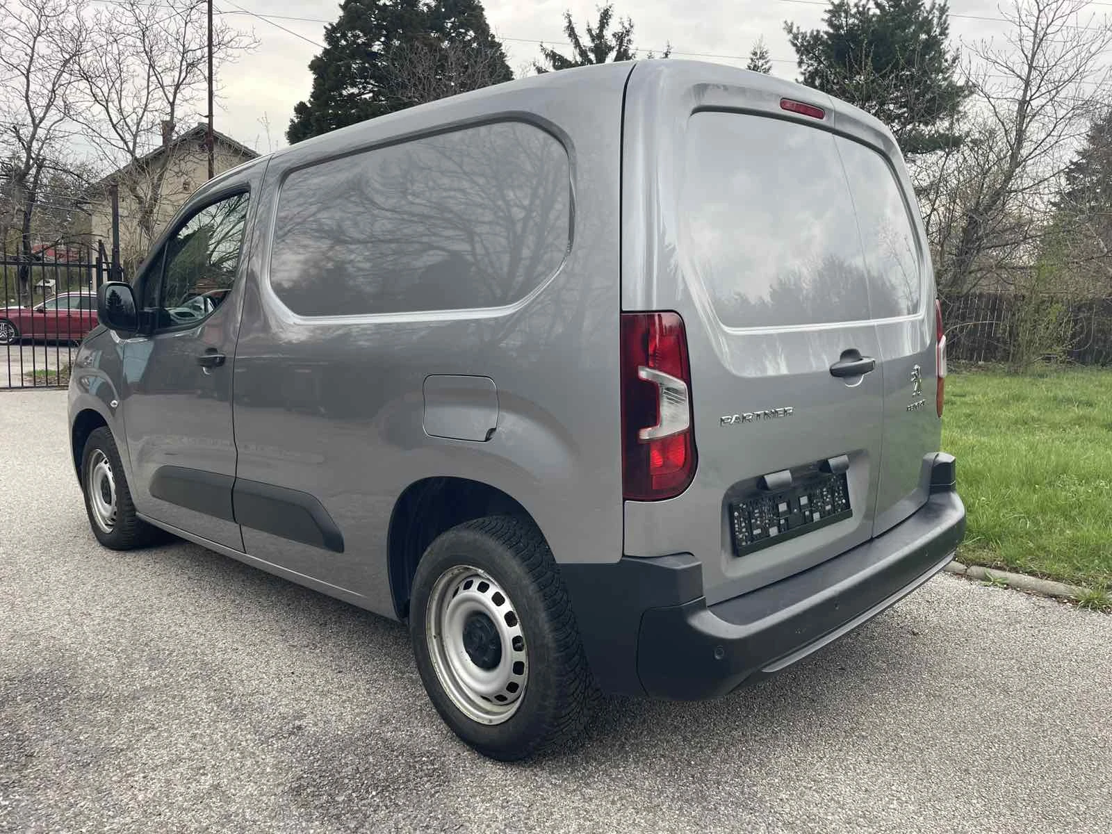 Peugeot Partner 1, 5 Blue HDI - изображение 7