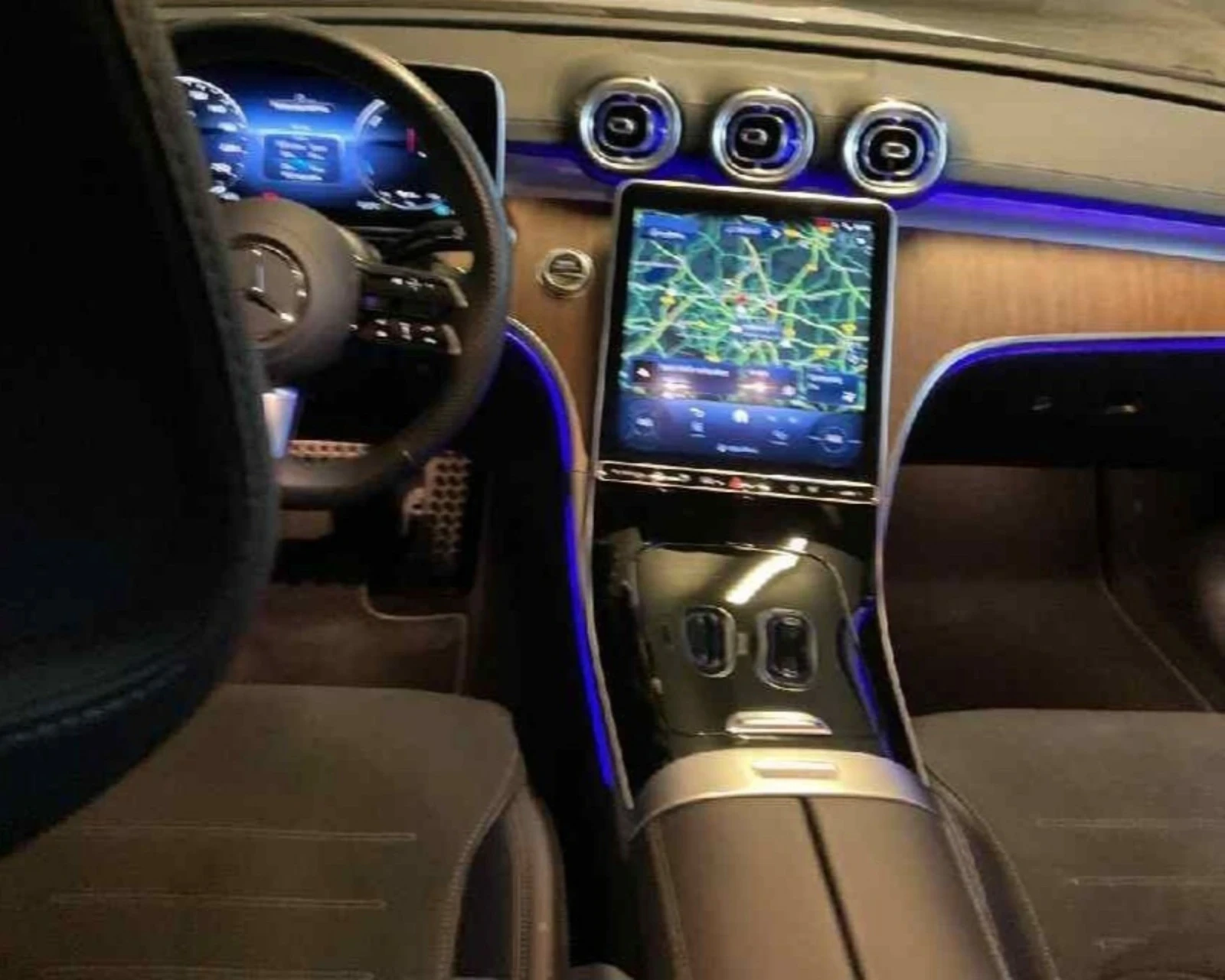 Mercedes-Benz C 300 E.AMG.KAMERA.LED.NAVI.PANORAMA.AMG - изображение 6