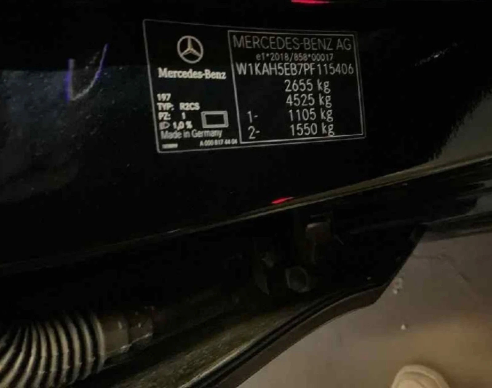 Mercedes-Benz C 300 E.AMG.KAMERA.LED.NAVI.PANORAMA.AMG - изображение 8