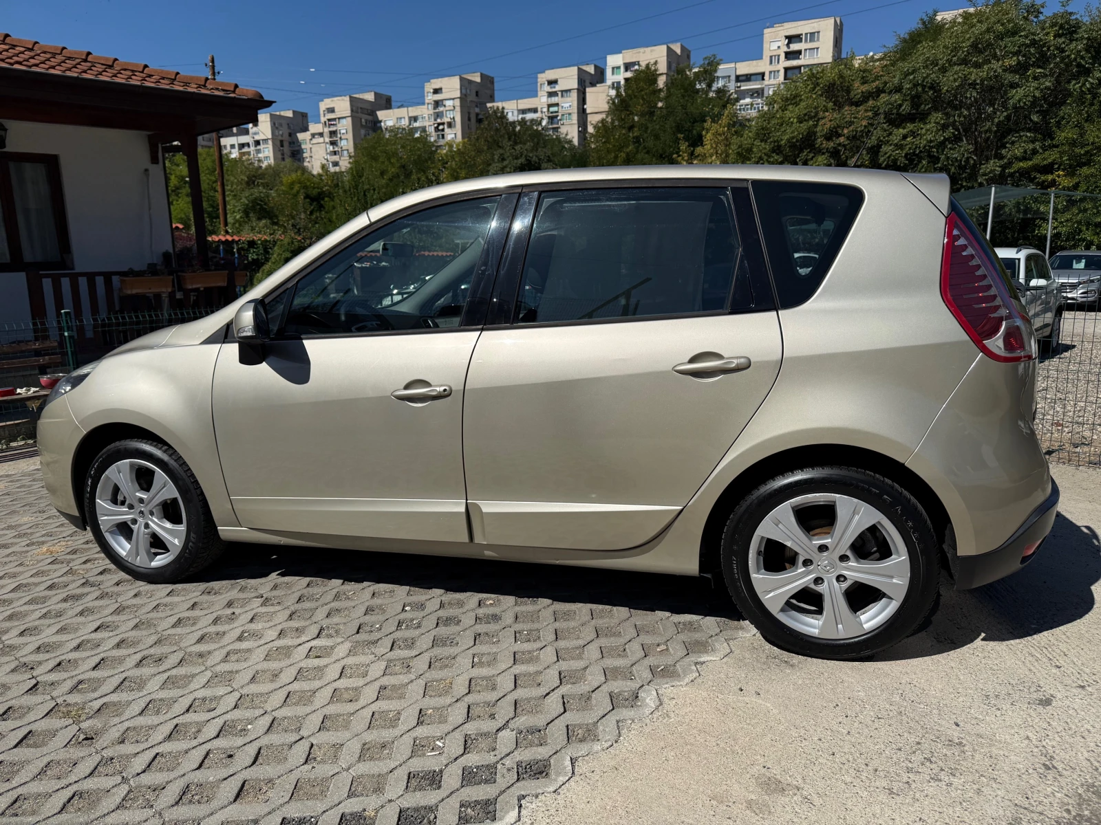 Renault Scenic 1.5dci X-mod - изображение 7