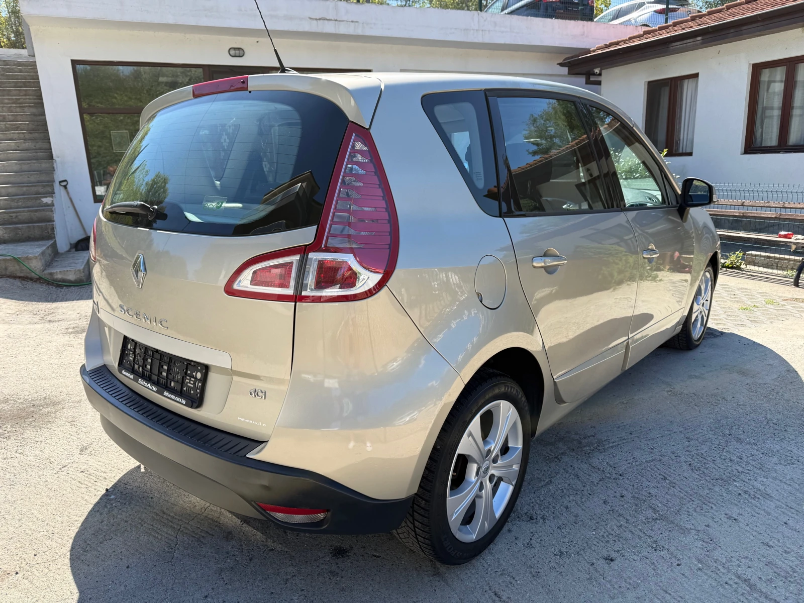 Renault Scenic 1.5dci X-mod - изображение 4