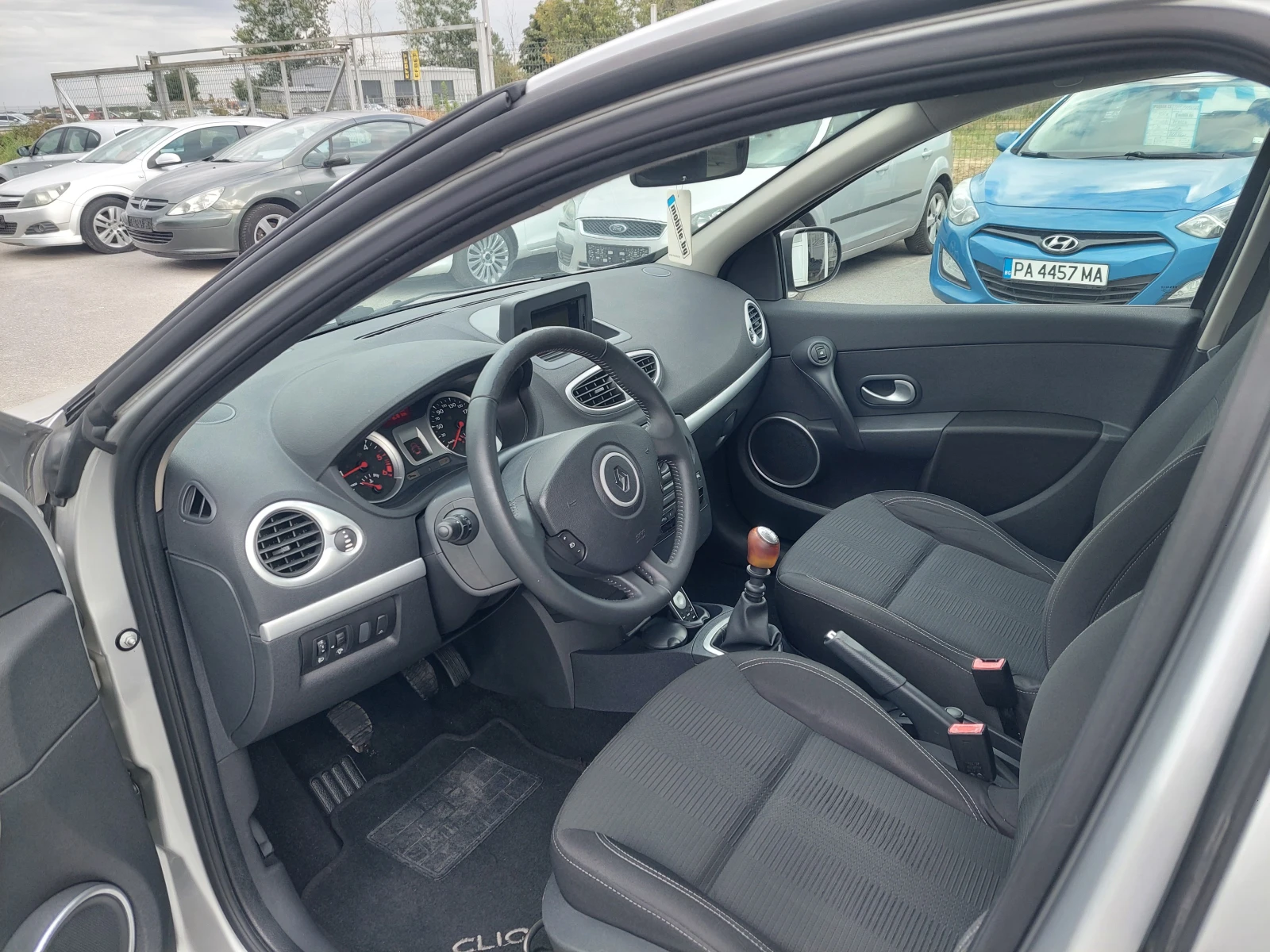 Renault Clio 1.5DCI EU5 НАВИ - изображение 8