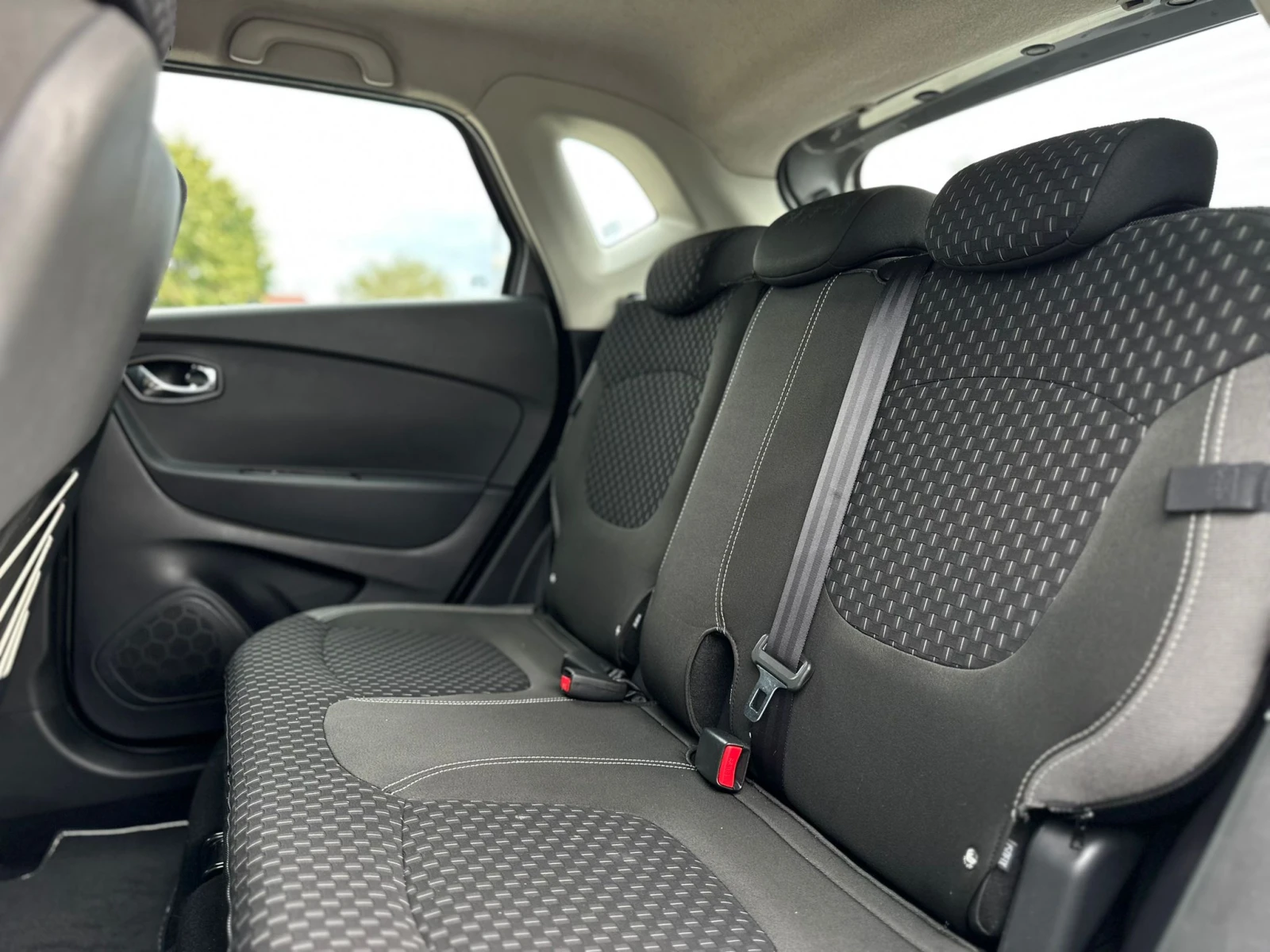 Renault Captur / 1.5 DCI / EURO 5 / TOP / - изображение 10