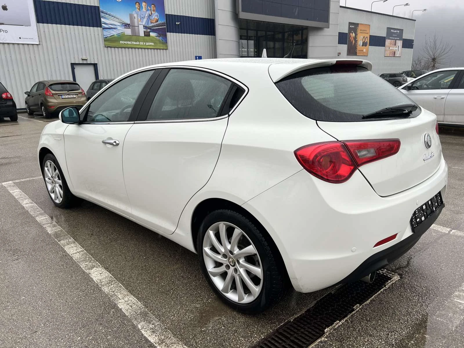 Alfa Romeo Giulietta 1.6, 105�.�. | Mobile.bg � ����������� 7