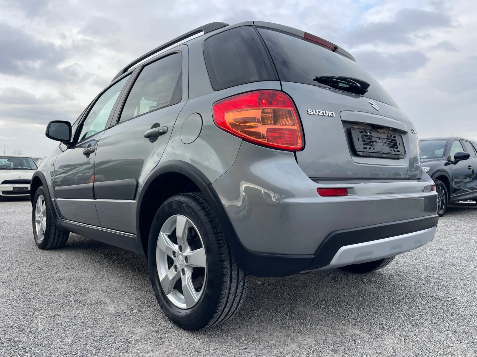 Suzuki SX4 FaceLift! 4x4!! 41k KM!!!, снимка 4 - Автомобили и джипове - 53956912