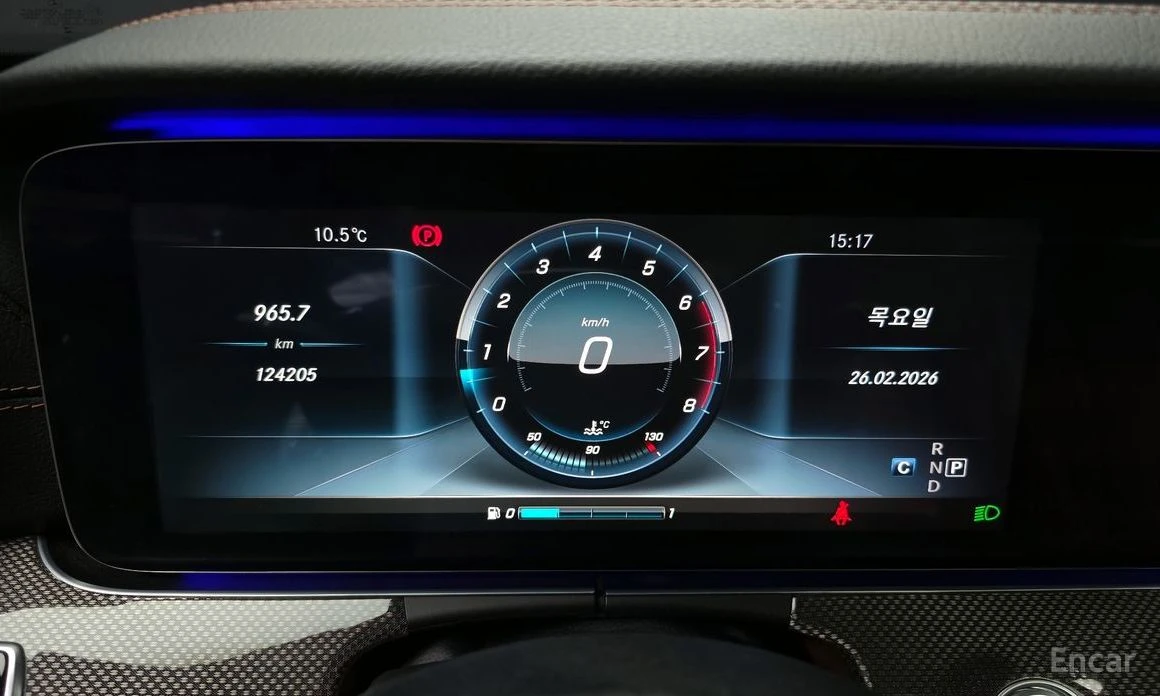 Mercedes-Benz E 300 AMG* DIGITAL* ПАМЕТ* КАМЕРА* HEADUP* PANO, снимка 9 - Автомобили и джипове - 53960491