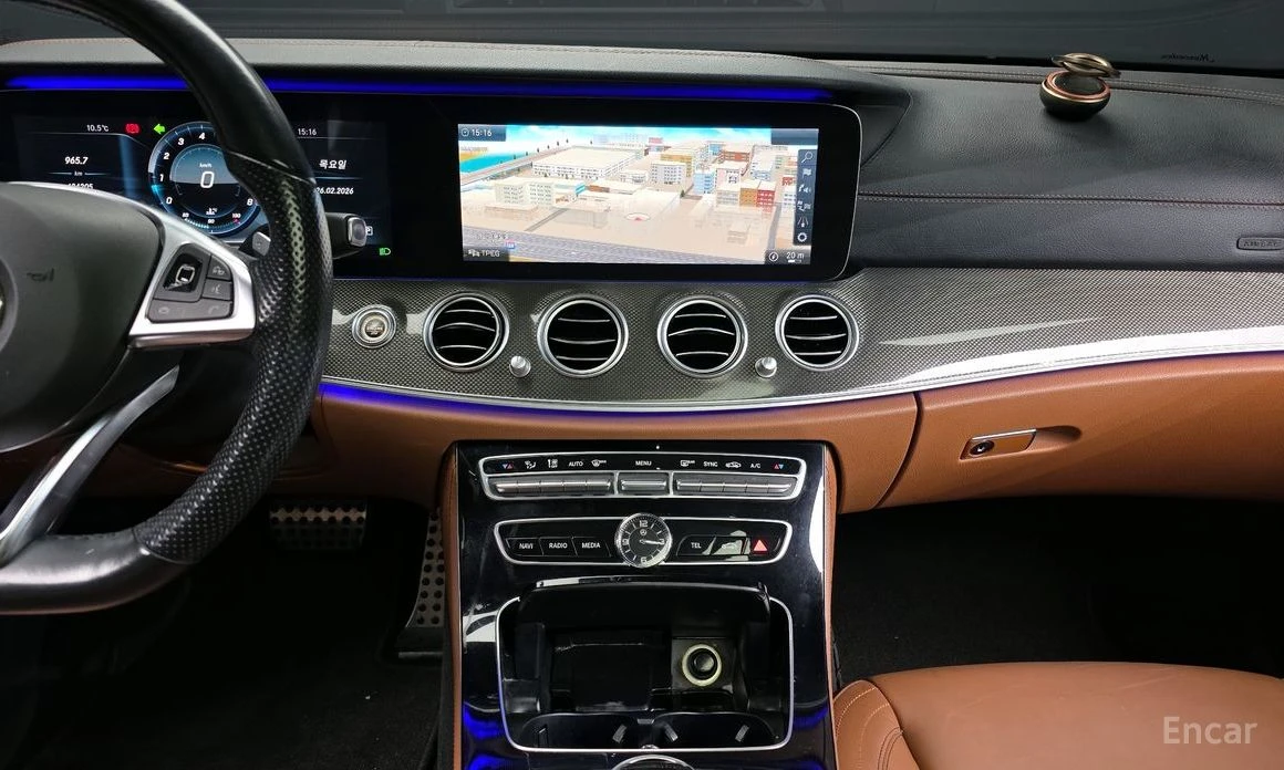 Mercedes-Benz E 300 AMG* DIGITAL* ПАМЕТ* КАМЕРА* HEADUP* PANO, снимка 13 - Автомобили и джипове - 53960491