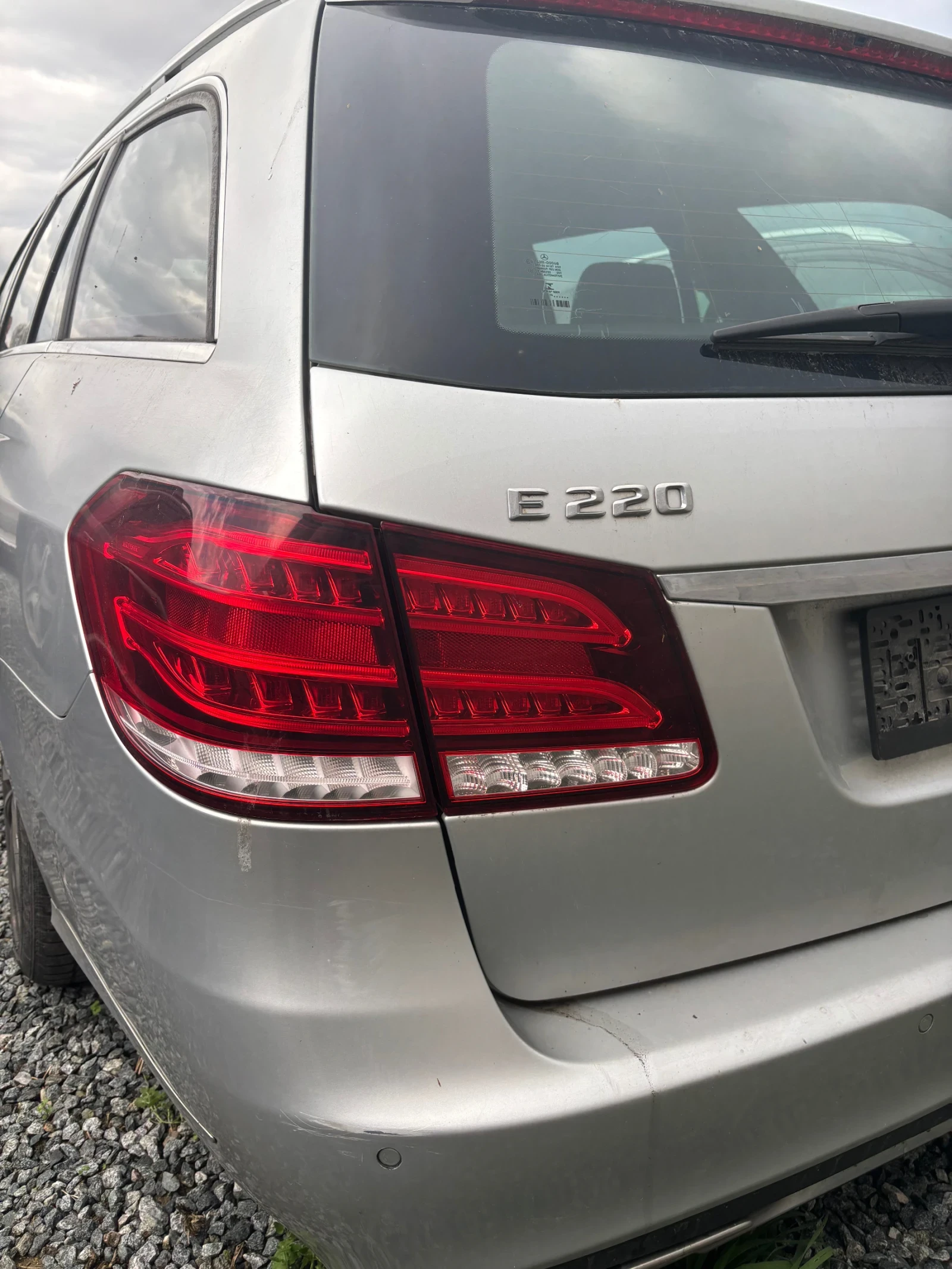 Mercedes-Benz E 220 CDI ADBLUE AVANTGARDE НА ЧАСТИ, снимка 4 - Автомобили и джипове - 54070667