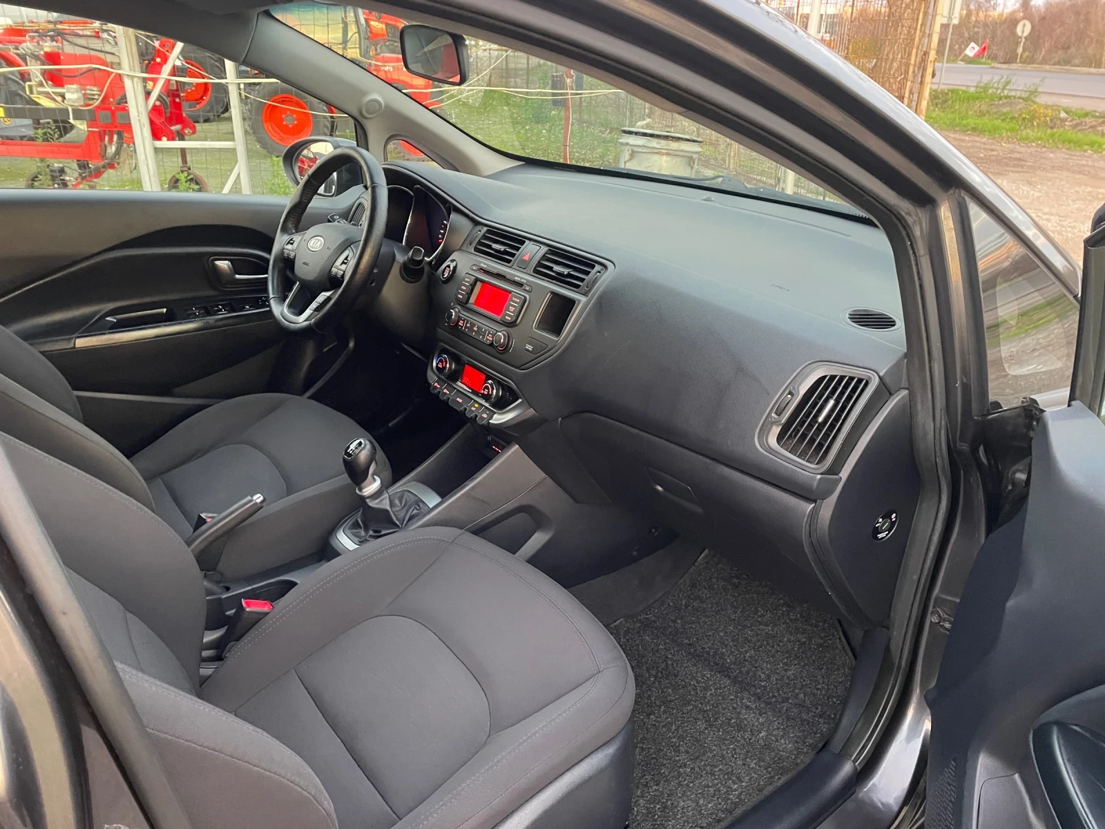 Kia Rio 1.4 CRDI.90K, снимка 13 - Автомобили и джипове - 55183978