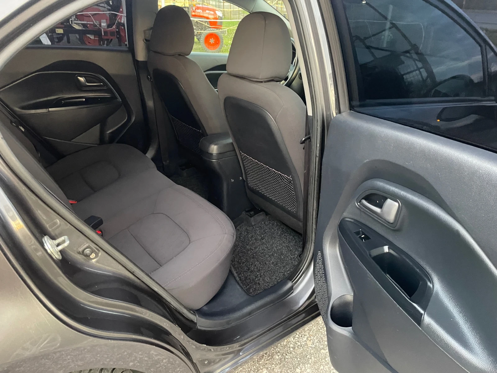 Kia Rio 1.4 CRDI.90K, снимка 12 - Автомобили и джипове - 55183978