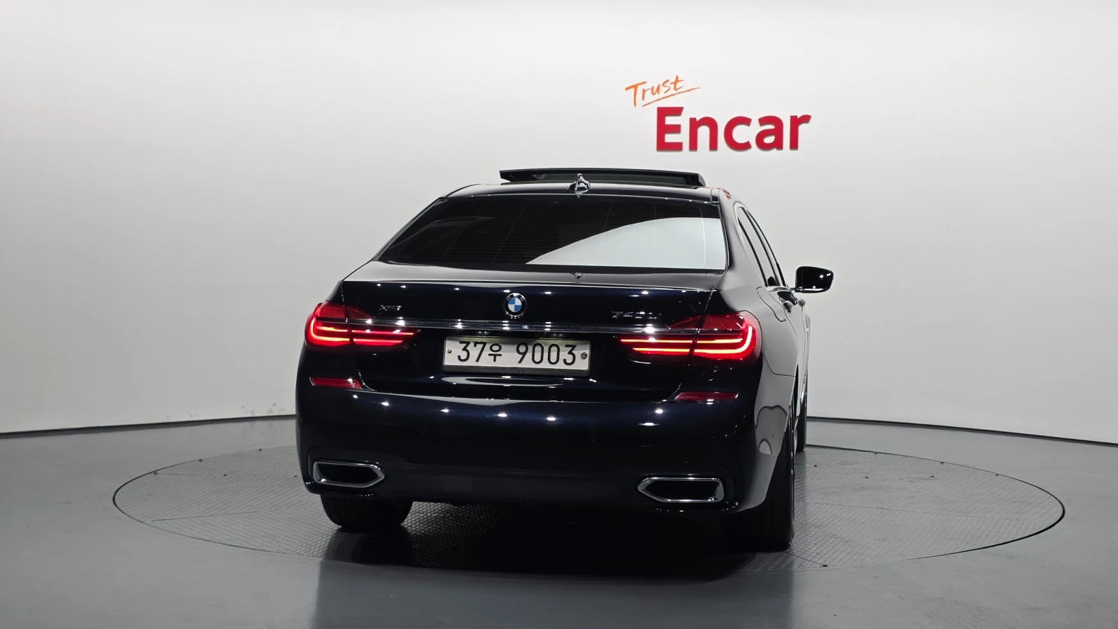 BMW 740 XDRIVE/ОБДУХВАНЕ/ПАНОРАМА/360, снимка 3 - Автомобили и джипове - 55447822
