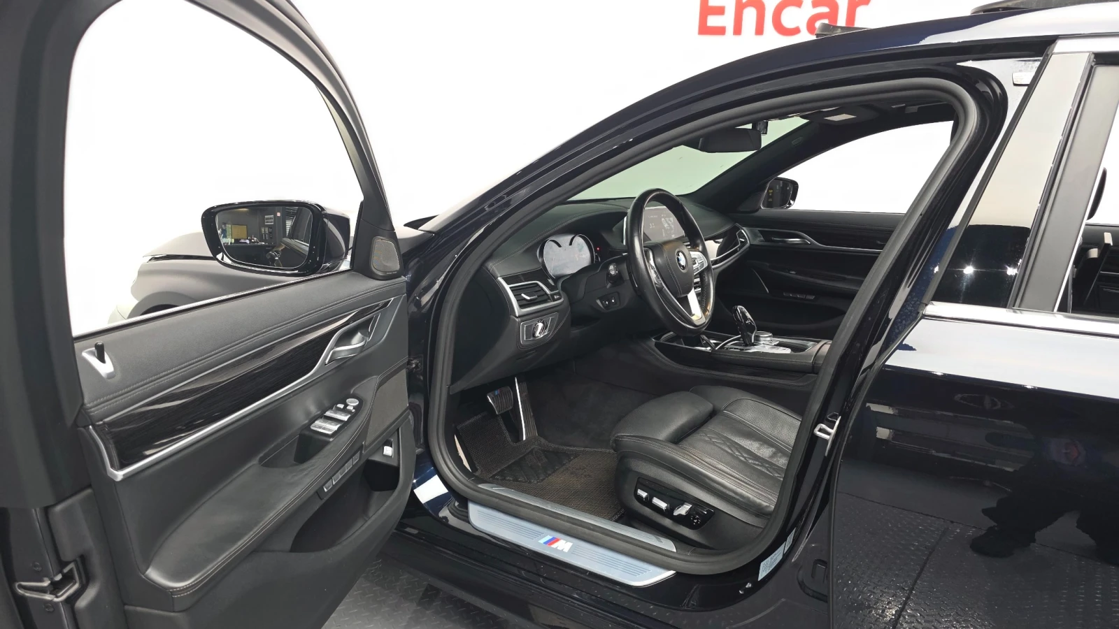 BMW 740 XDRIVE/ОБДУХВАНЕ/ПАНОРАМА/360, снимка 5 - Автомобили и джипове - 55447822