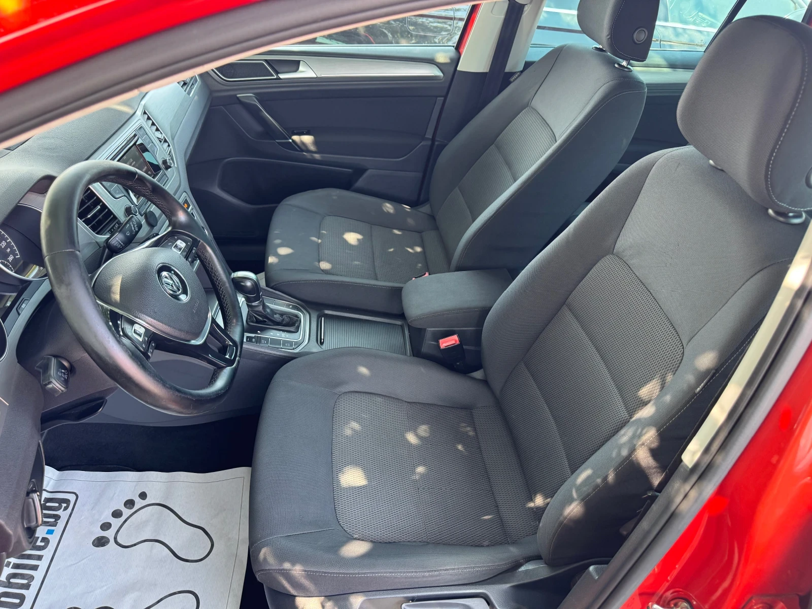 VW Sportsvan 2.0 TDI LIFE, снимка 7 - Автомобили и джипове - 55874015