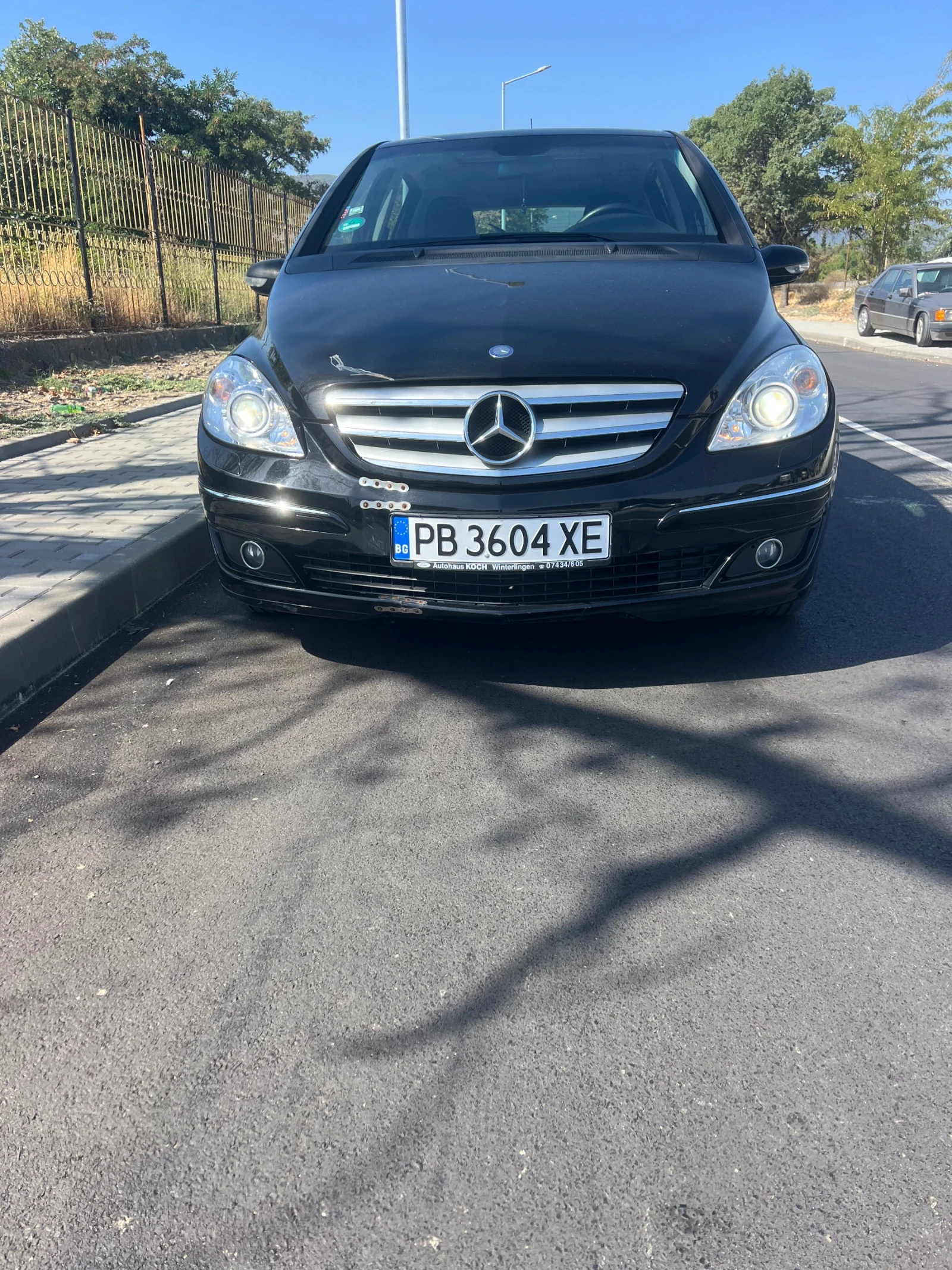 Mercedes-Benz B 200