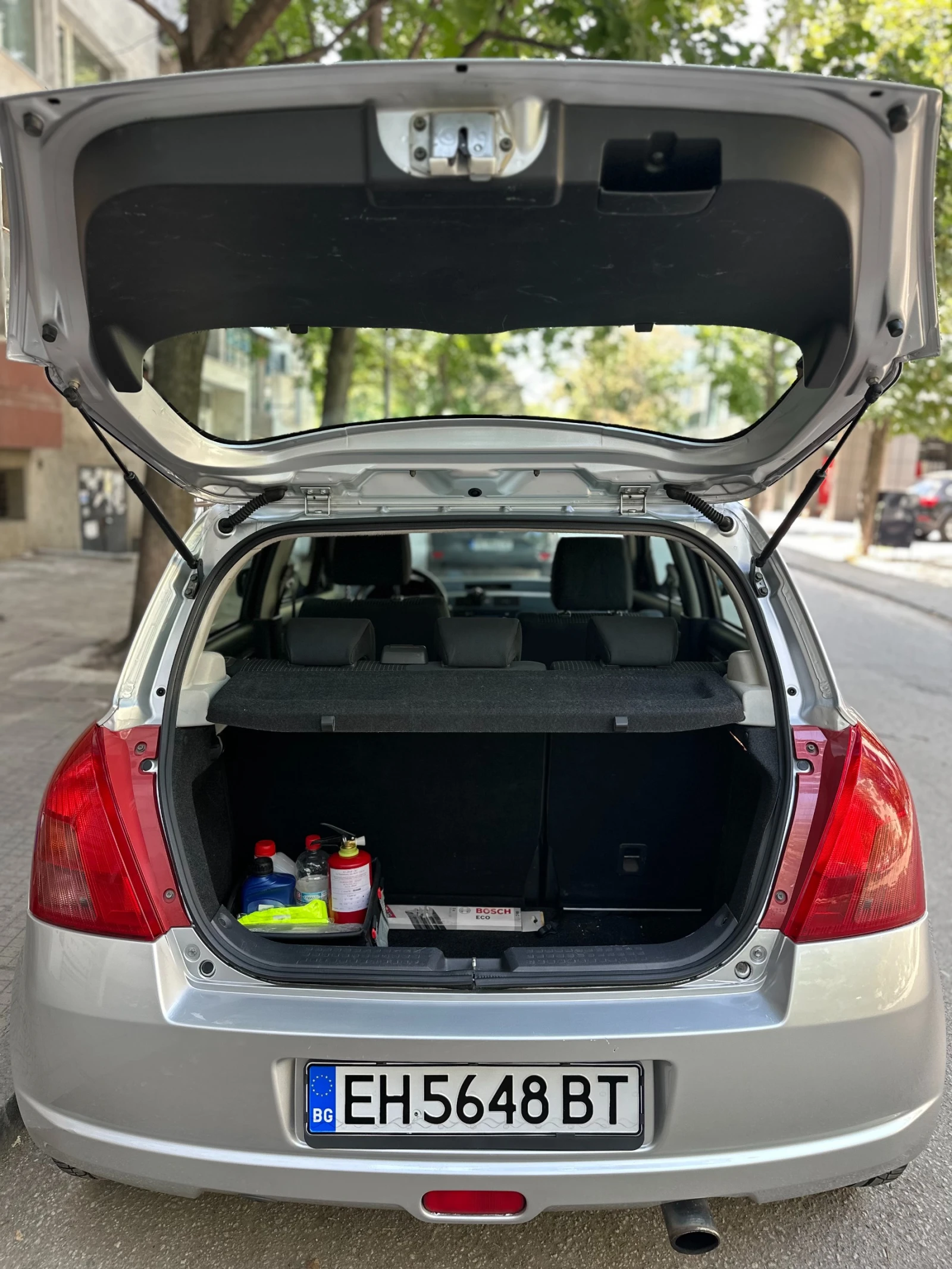 Suzuki Swift 1.3, снимка 6 - Автомобили и джипове - 56008284
