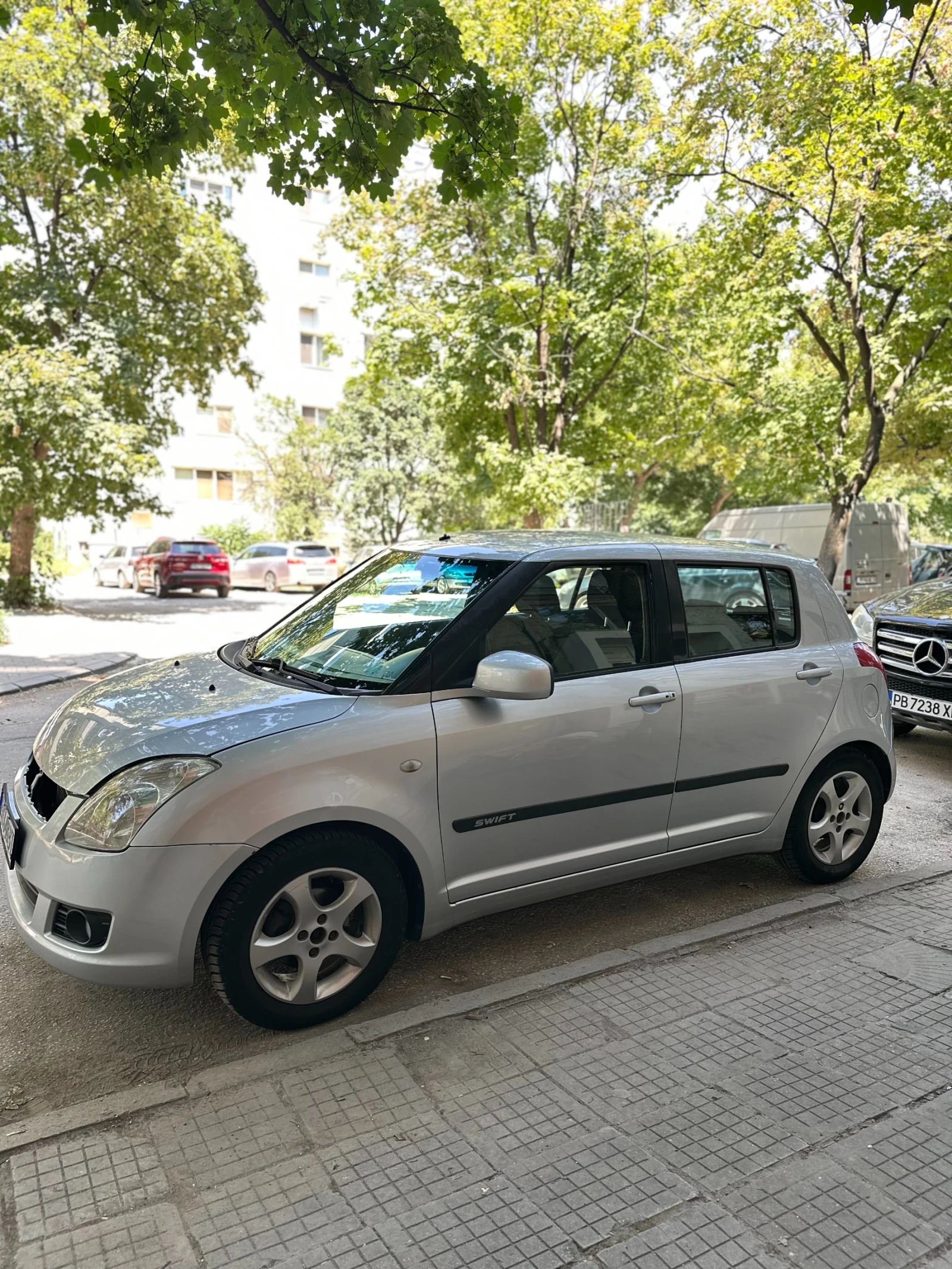 Suzuki Swift 1.3, снимка 2 - Автомобили и джипове - 56008284