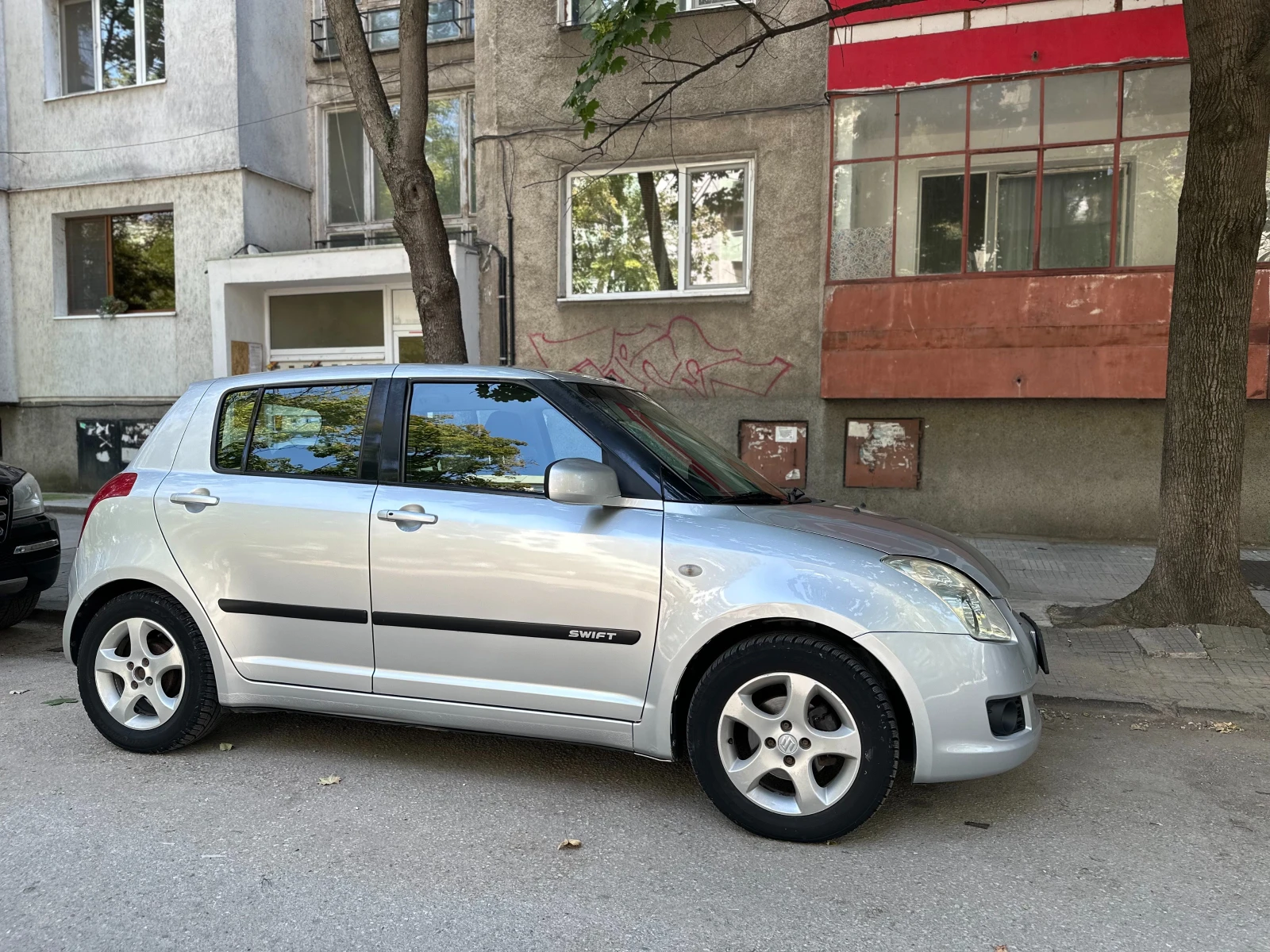Suzuki Swift 1.3, снимка 4 - Автомобили и джипове - 56008284