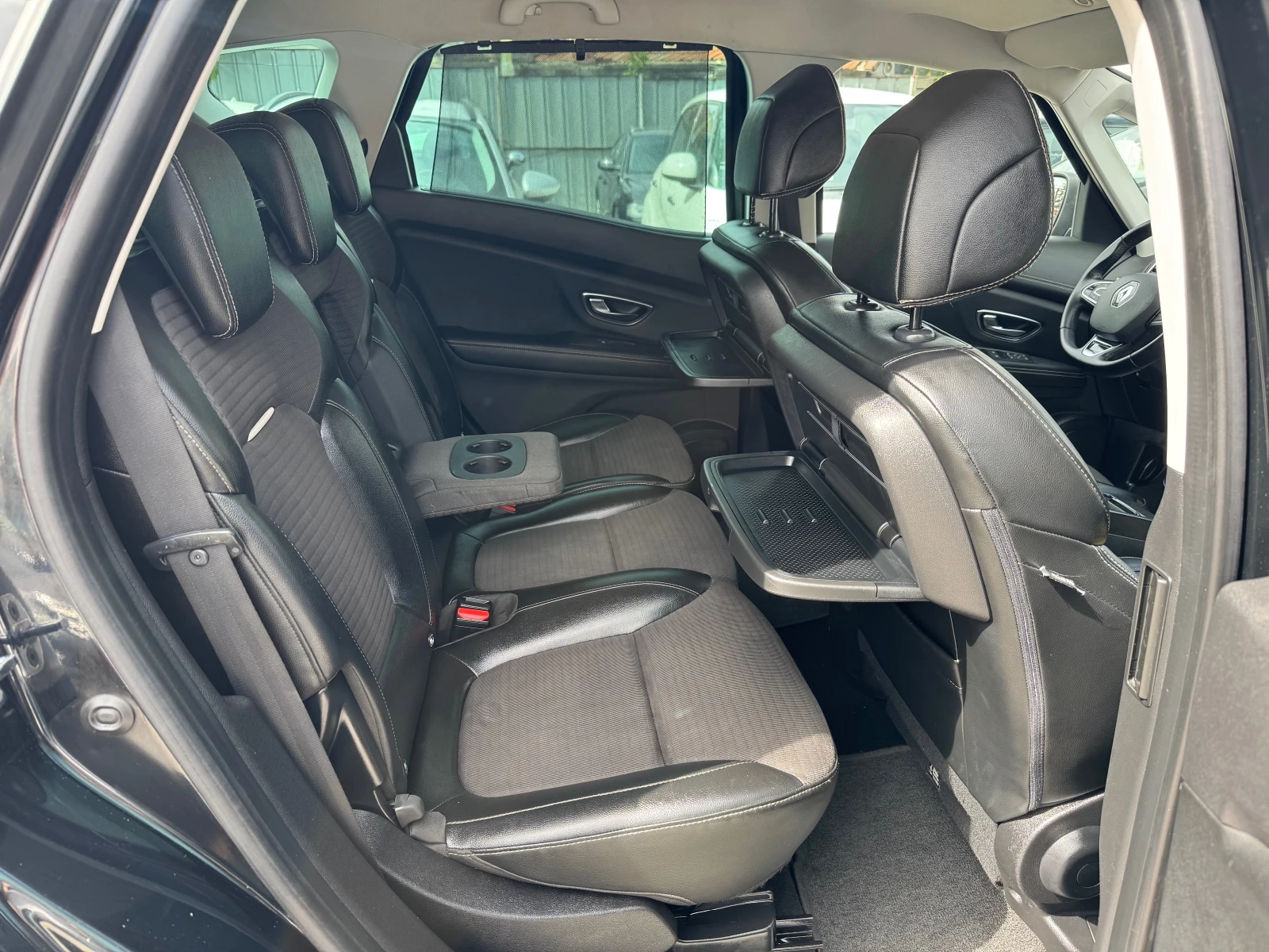 Renault Scenic 1.5DCI-BOSE-AVTOMAT-ЛИЗИНГ, снимка 14 - Автомобили и джипове - 56081533