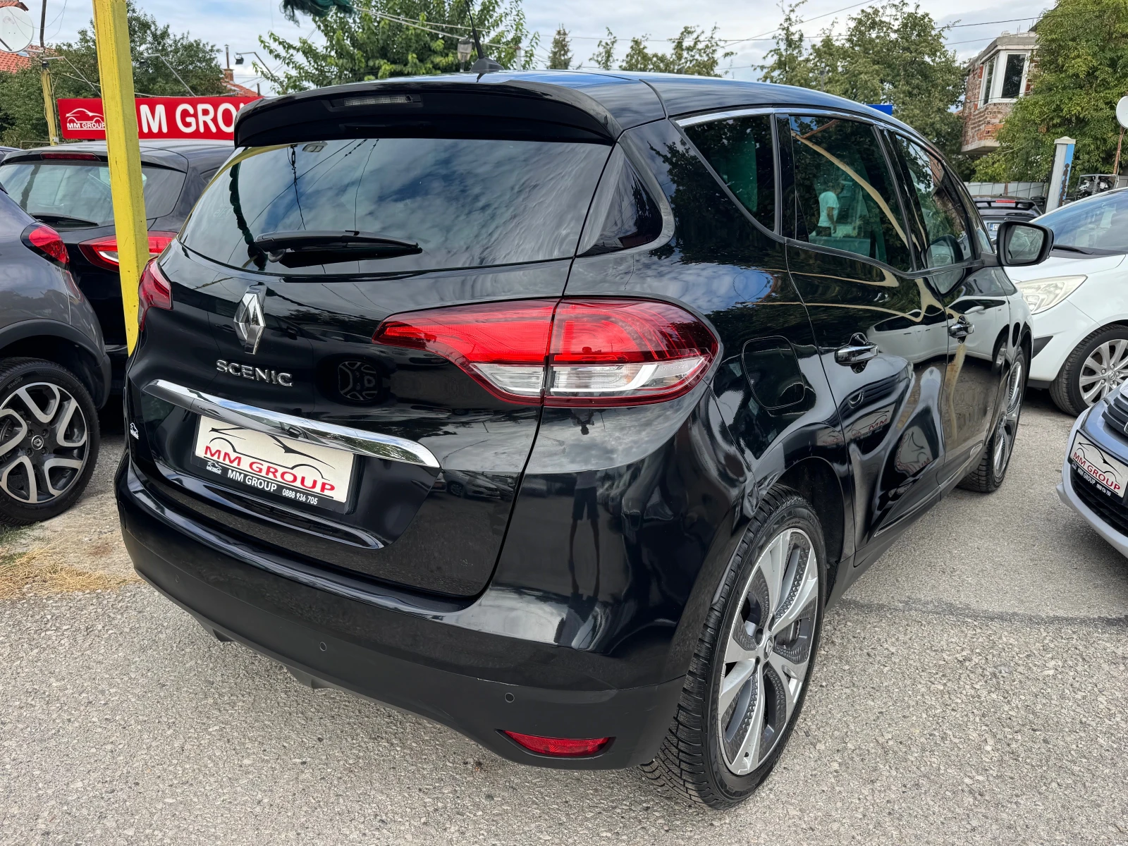 Renault Scenic 1.5DCI-BOSE-AVTOMAT-ЛИЗИНГ, снимка 5 - Автомобили и джипове - 56081533