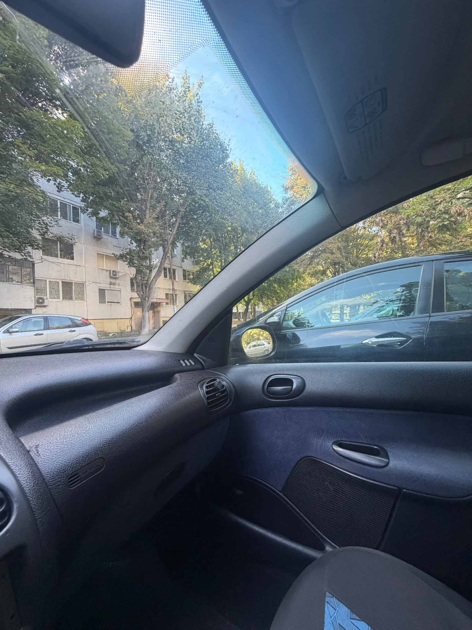 Peugeot 206, снимка 10 - Автомобили и джипове - 56130780