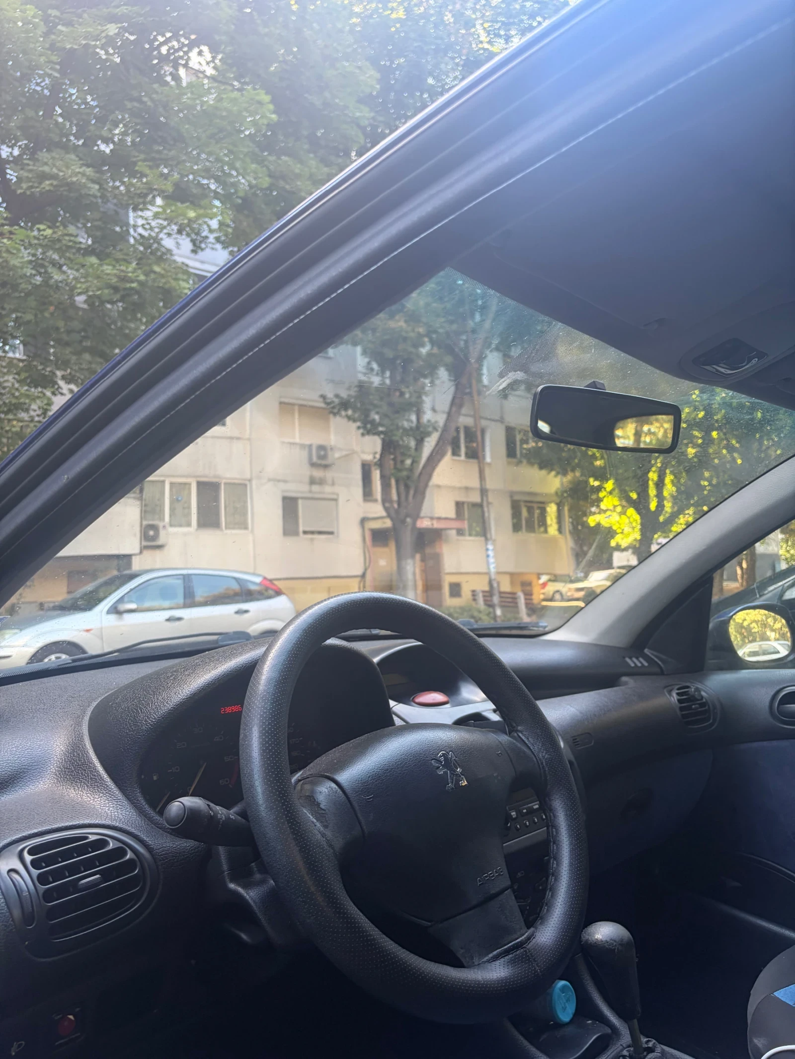 Peugeot 206, снимка 9 - Автомобили и джипове - 56130780