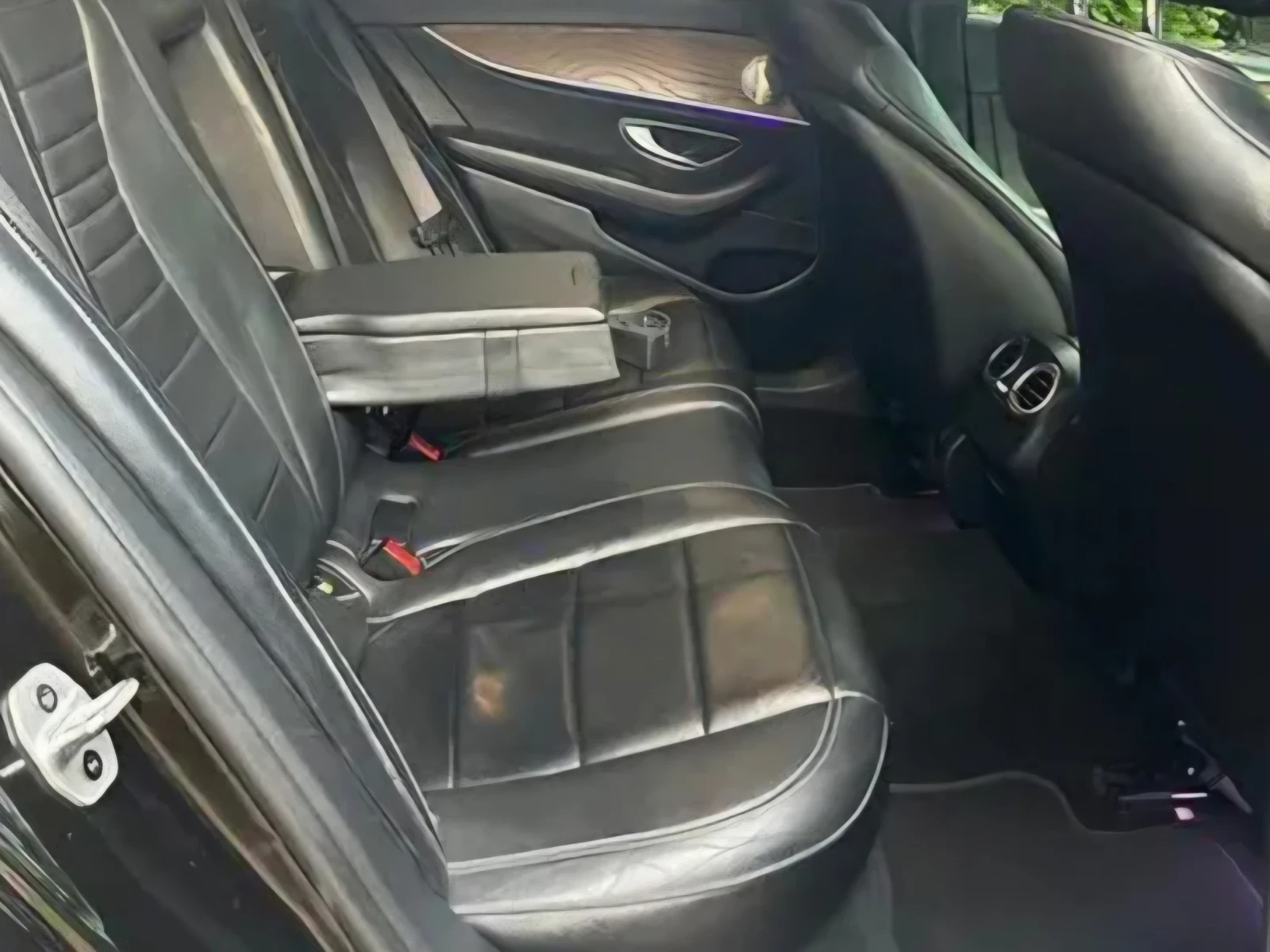 Mercedes-Benz E 220 Digital cockpit* Sport line* , снимка 9 - Автомобили и джипове - 56131968