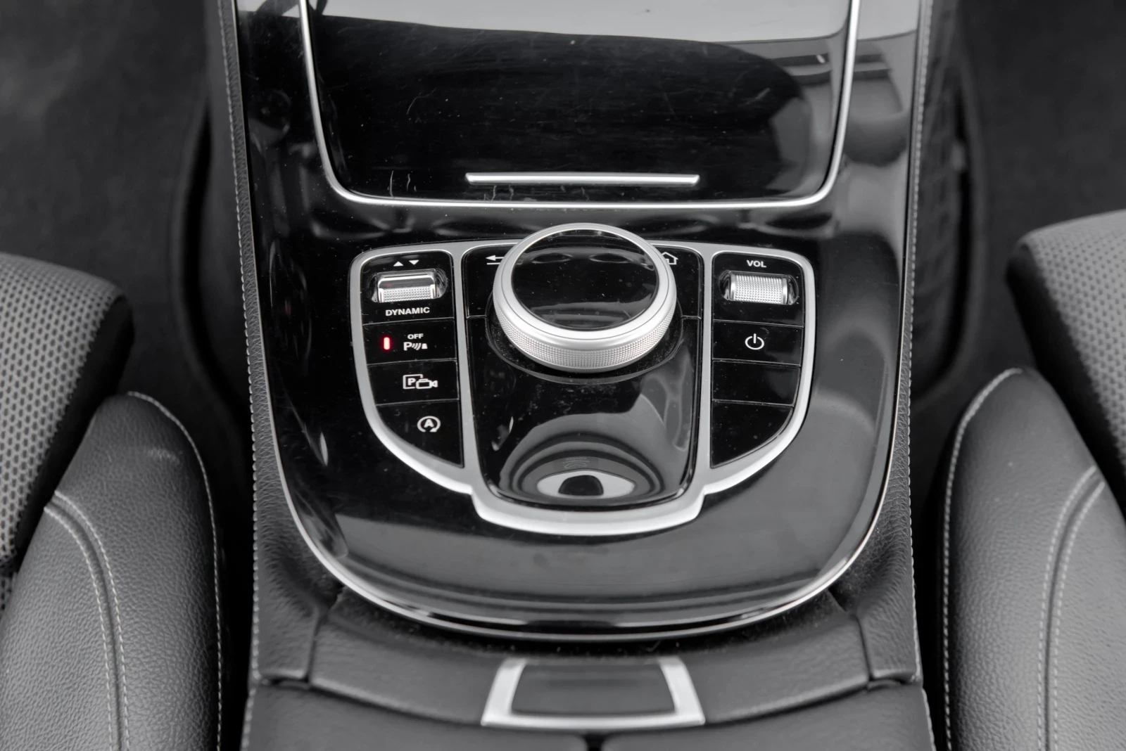 Mercedes-Benz E 220 D* AMG PACK* , снимка 16 - Автомобили и джипове - 56166419