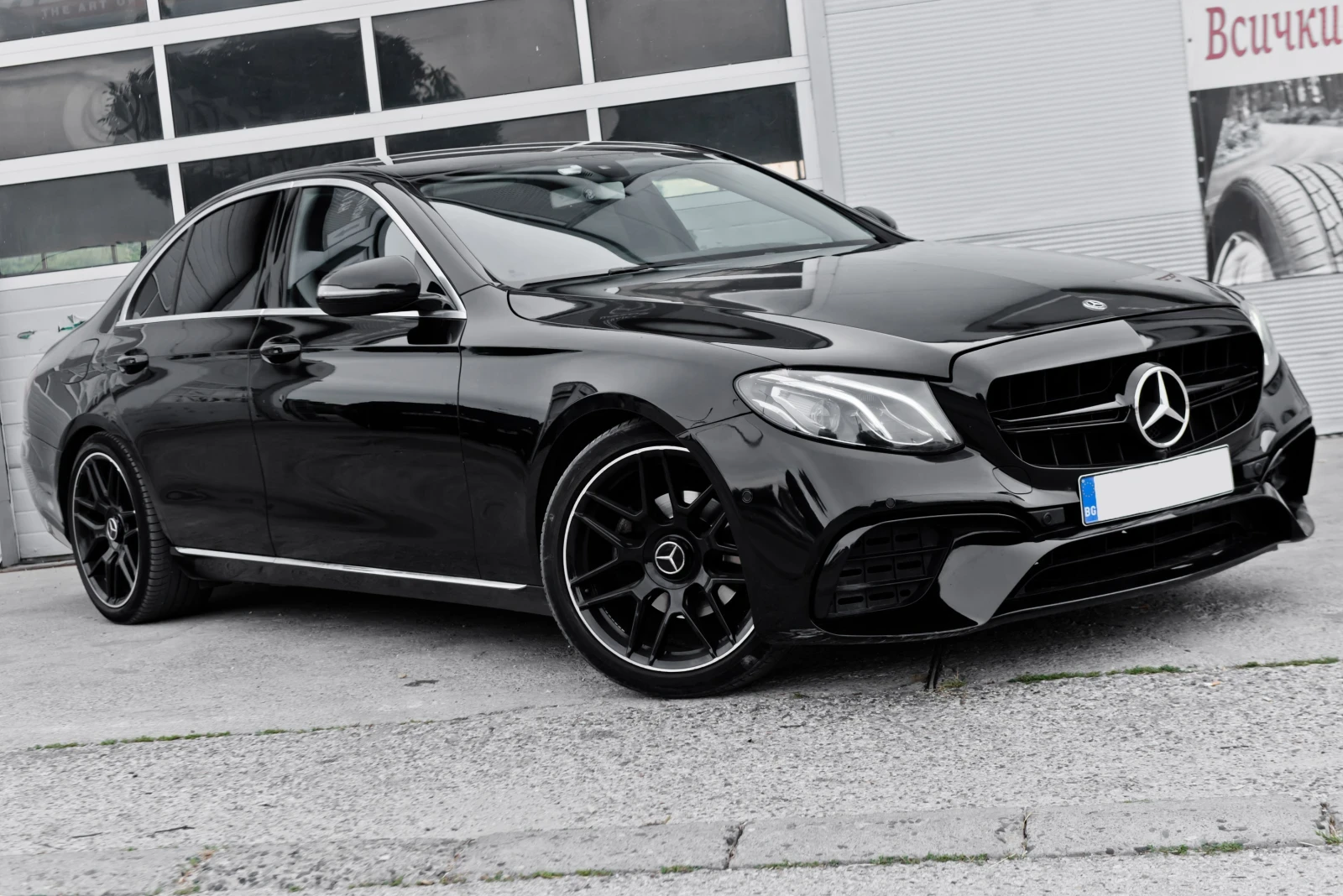 Mercedes-Benz E 220 D* AMG PACK* 