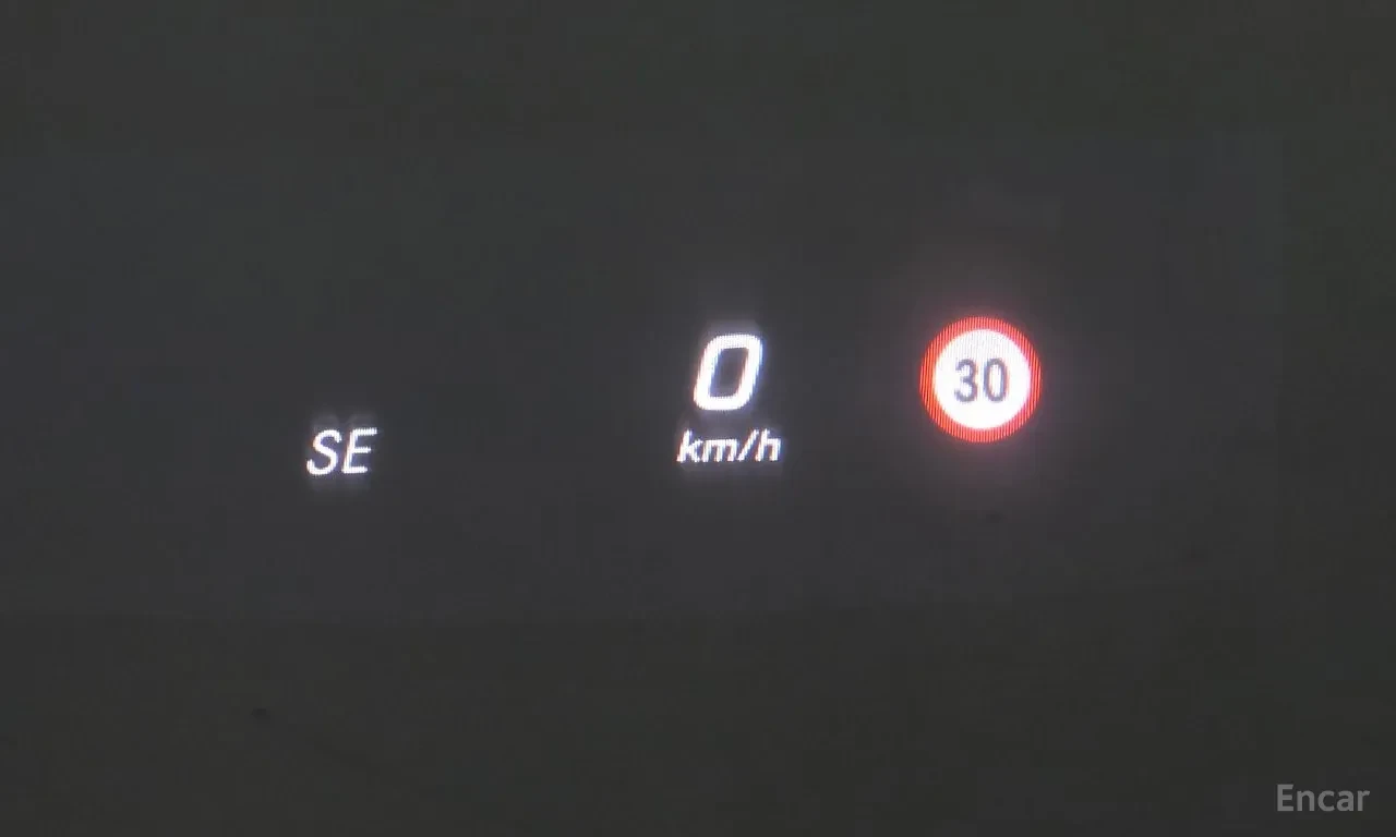 Mercedes-Benz E 400 4MATIC COUPE / BURMESTER / AIRMATIC / ОБДУХ / HUD, снимка 11 - Автомобили и джипове - 56314238
