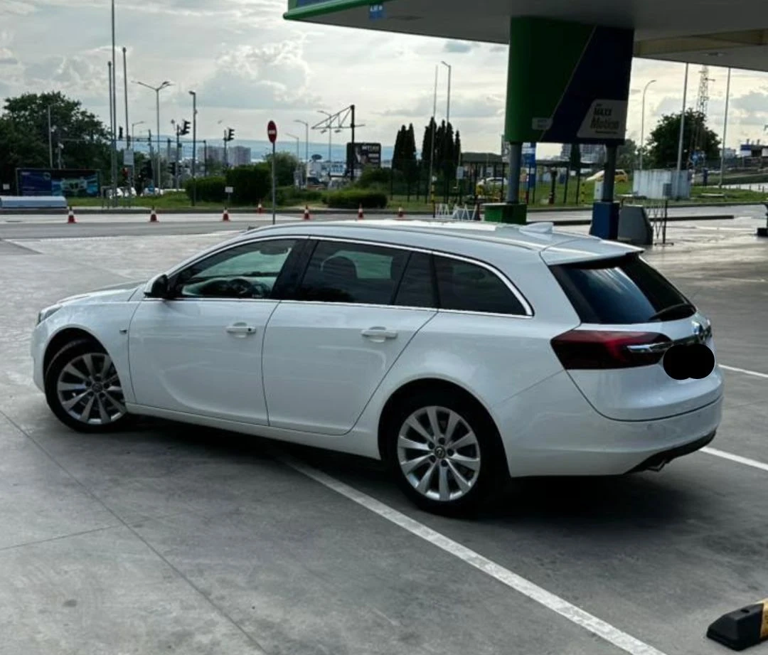 Opel Insignia, снимка 2 - Автомобили и джипове - 56743428