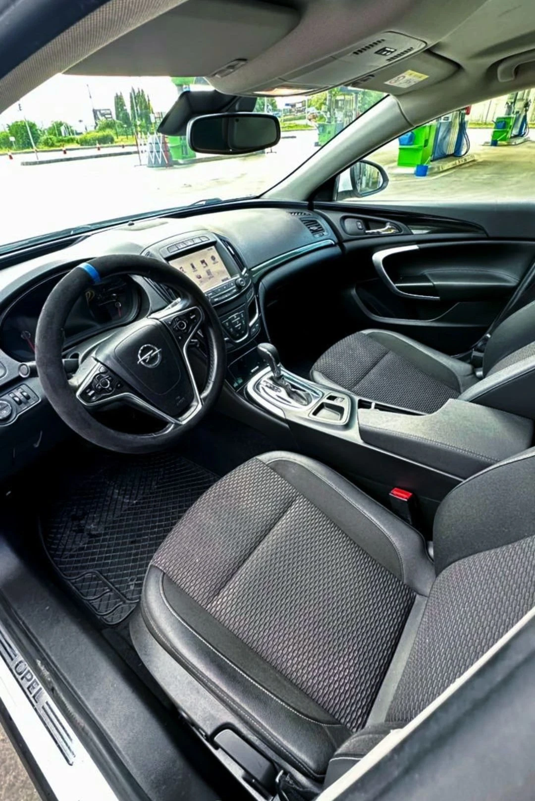 Opel Insignia, снимка 10 - Автомобили и джипове - 56743428