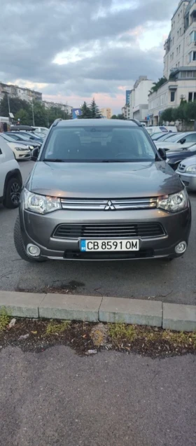 Mitsubishi Outlander Plug-in hybrid , снимка 1