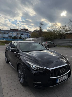 Infiniti Q30 