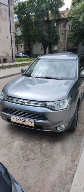 ������ Mitsubishi Outlander