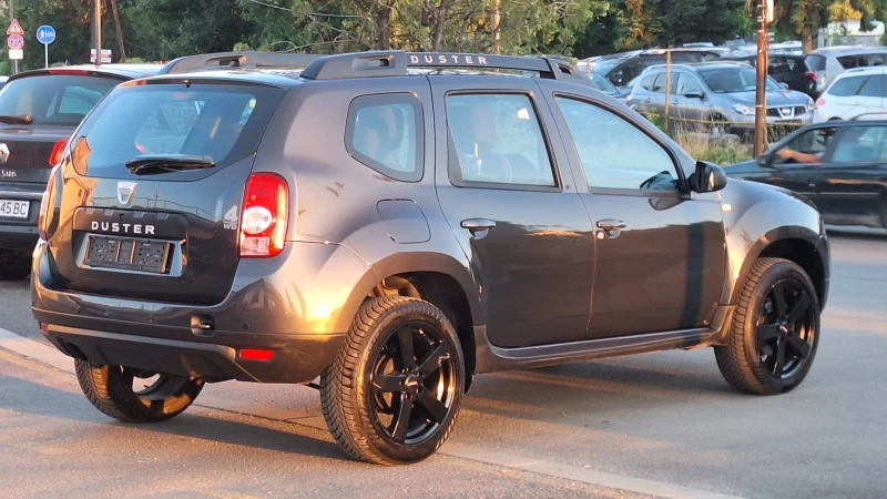 Dacia Duster 1.6 4x4 Rs Dacia black Swiss Edtion Navi Park, снимка 7 - Автомобили и джипове - 46850861