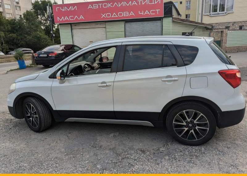 Suzuki SX4 S-Cross, снимка 2 - Автомобили и джипове - 47169467