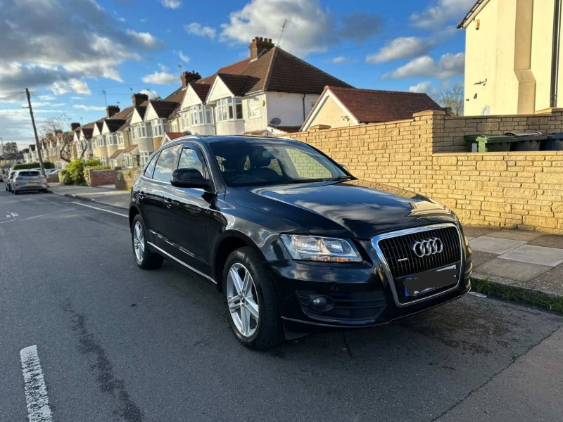 Audi Q5, снимка 1 - Автомобили и джипове - 47422635