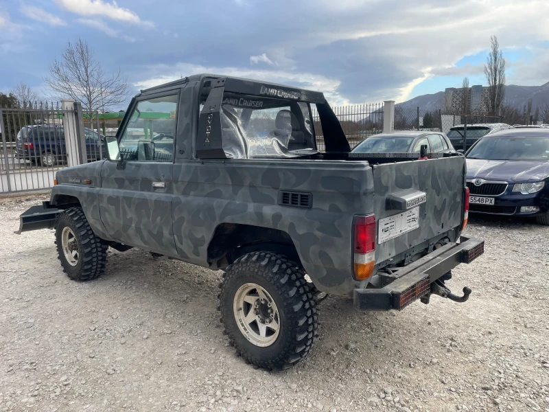 Toyota Land cruiser 2.4 дизел Италия, снимка 7 - Автомобили и джипове - 50311150