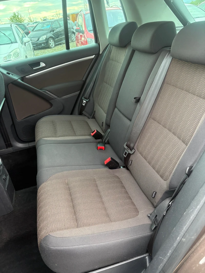 VW Tiguan, снимка 9 - Автомобили и джипове - 52255943