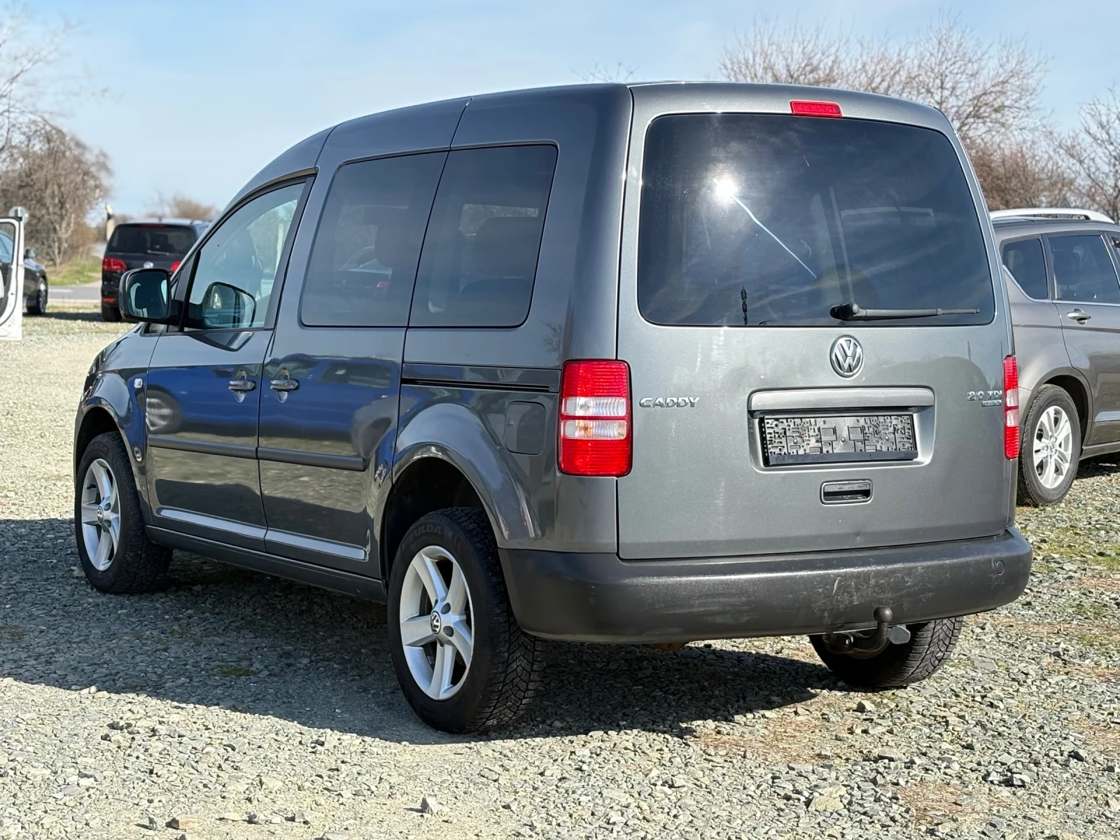VW Caddy 2.0TDI 4MOTION, снимка 6 - Автомобили и джипове - 52255943