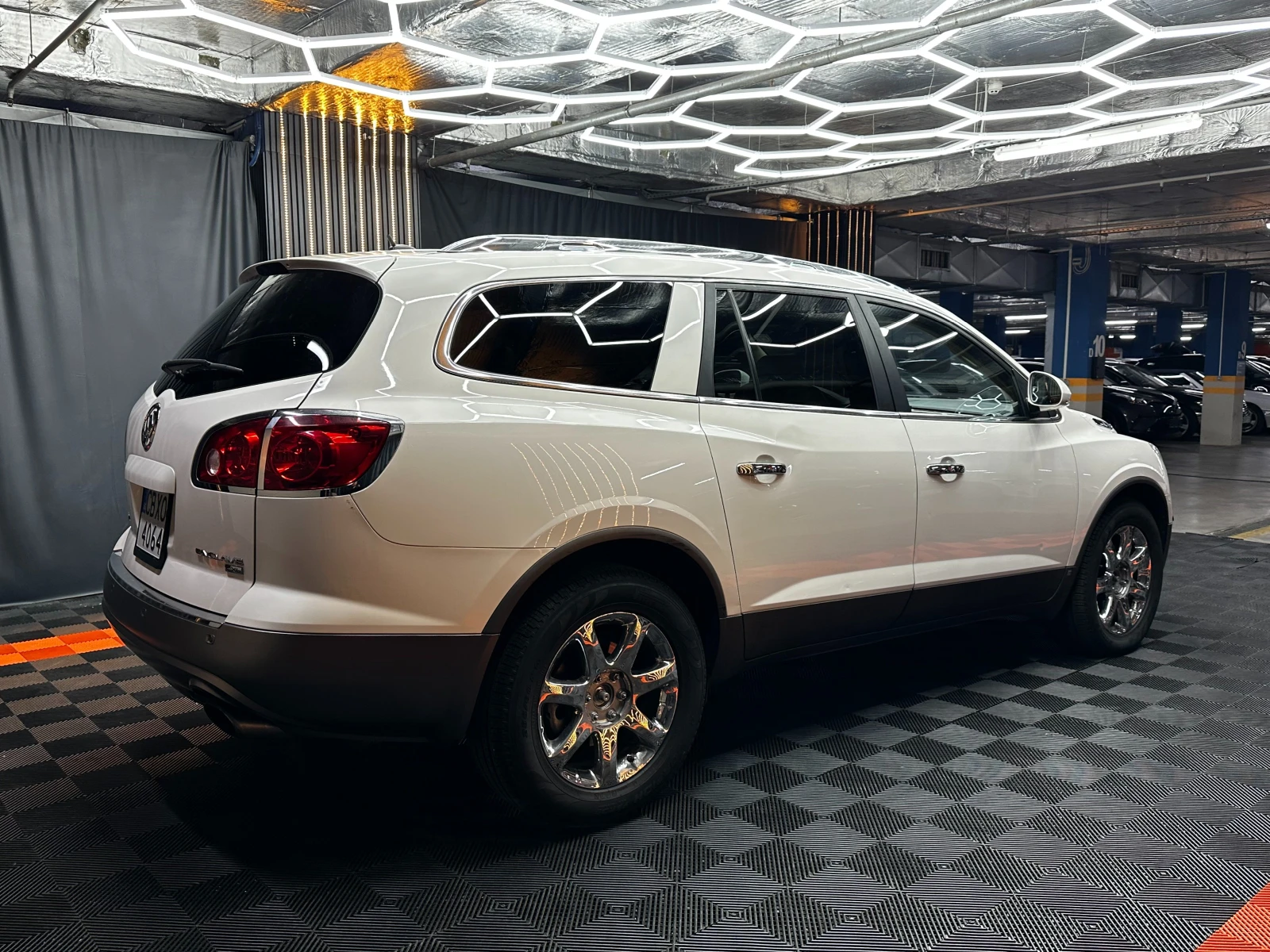 Buick Enclave 3.6i 279 �.�./���/������/4�4  | Mobile.bg � ����������� 5