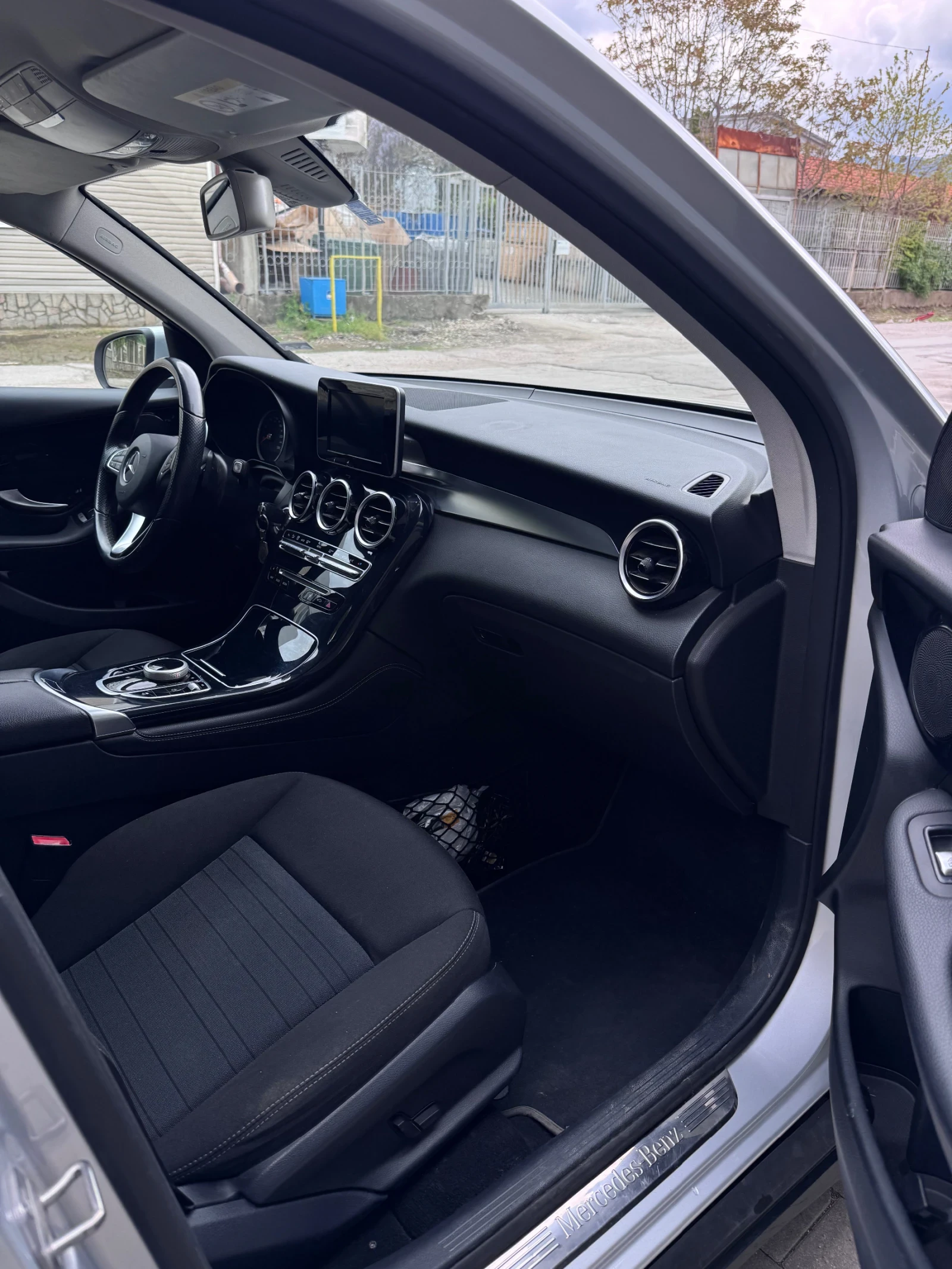 Mercedes-Benz GLC 220 220cdi 4matic!, снимка 11 - Автомобили и джипове - 54379732