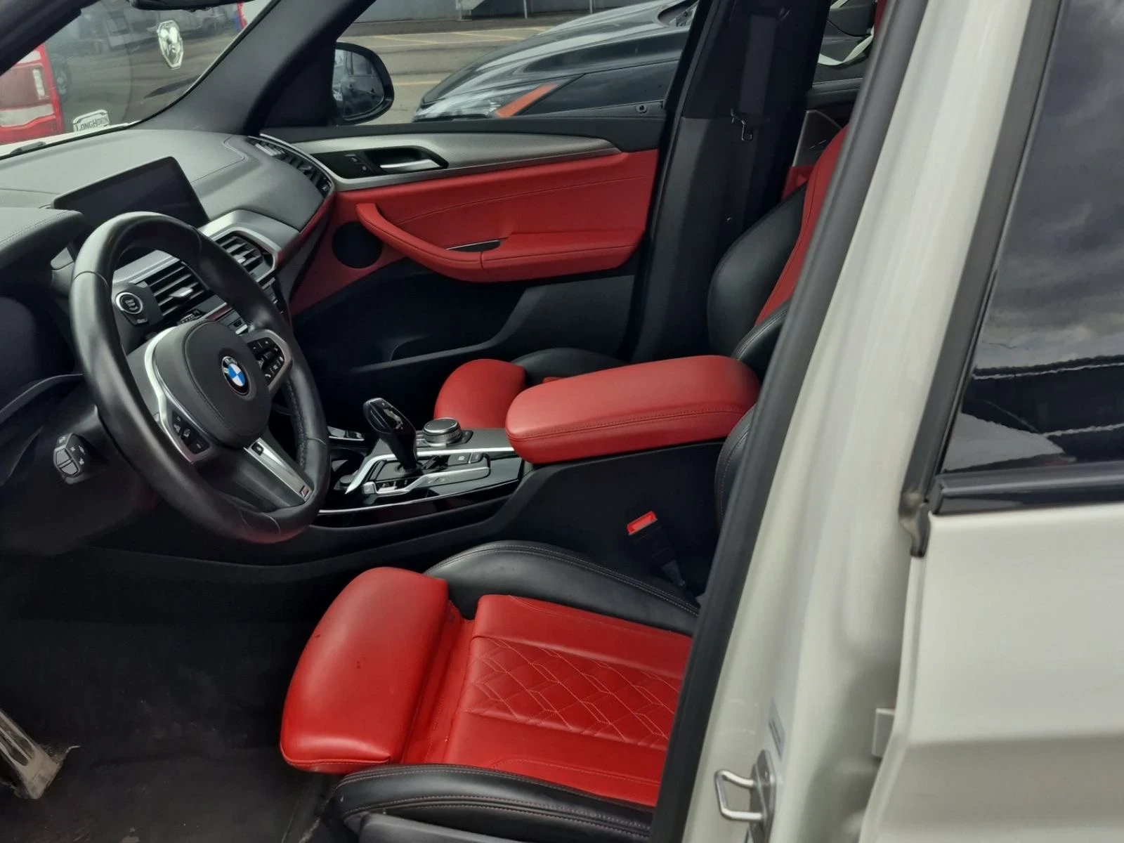 BMW X3 M-pkg* Keyless* Carplay* Wireless* Камера, снимка 7 - Автомобили и джипове - 54413359