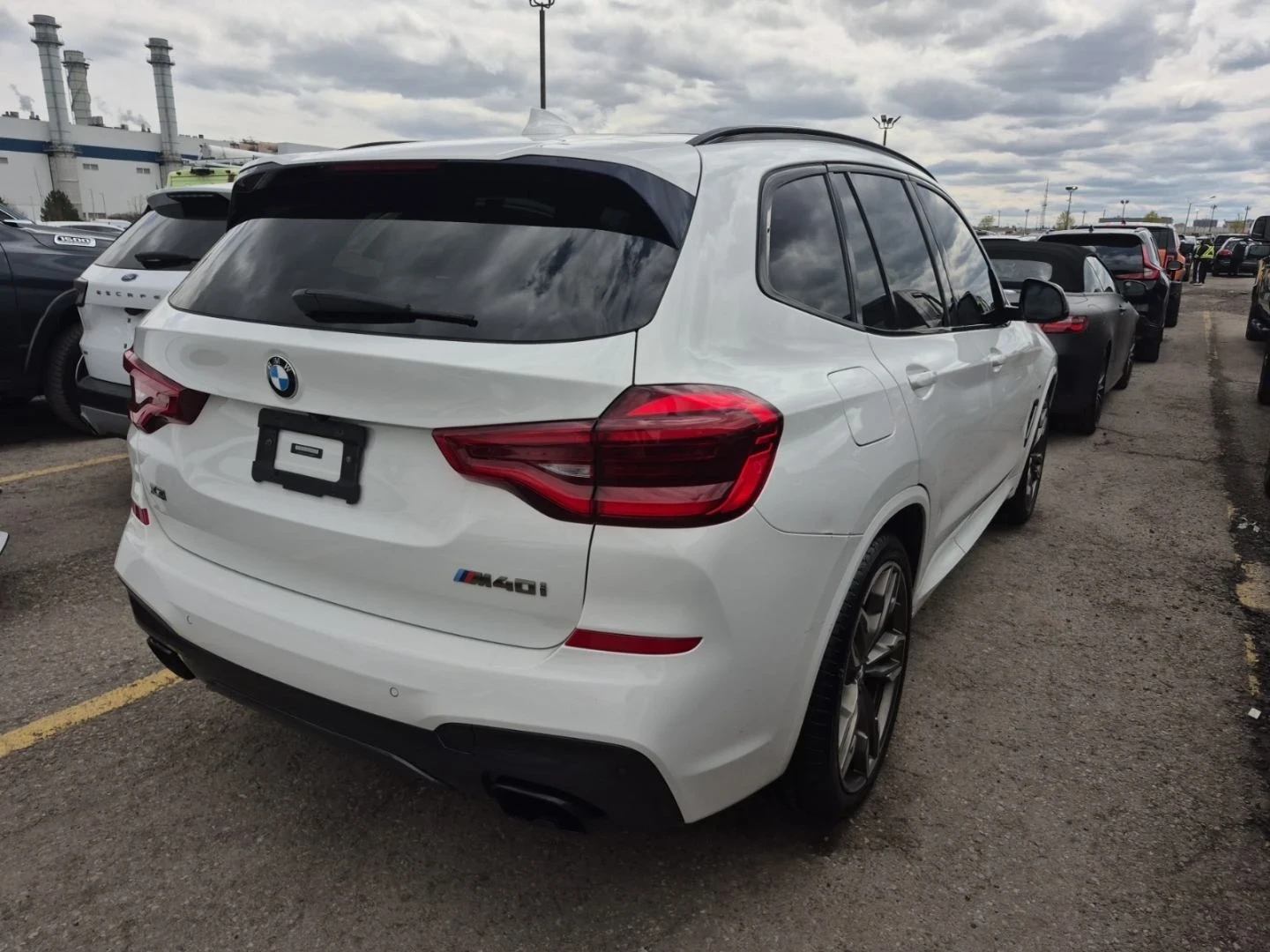 BMW X3 M-pkg* Keyless* Carplay* Wireless* Камера, снимка 3 - Автомобили и джипове - 54413359