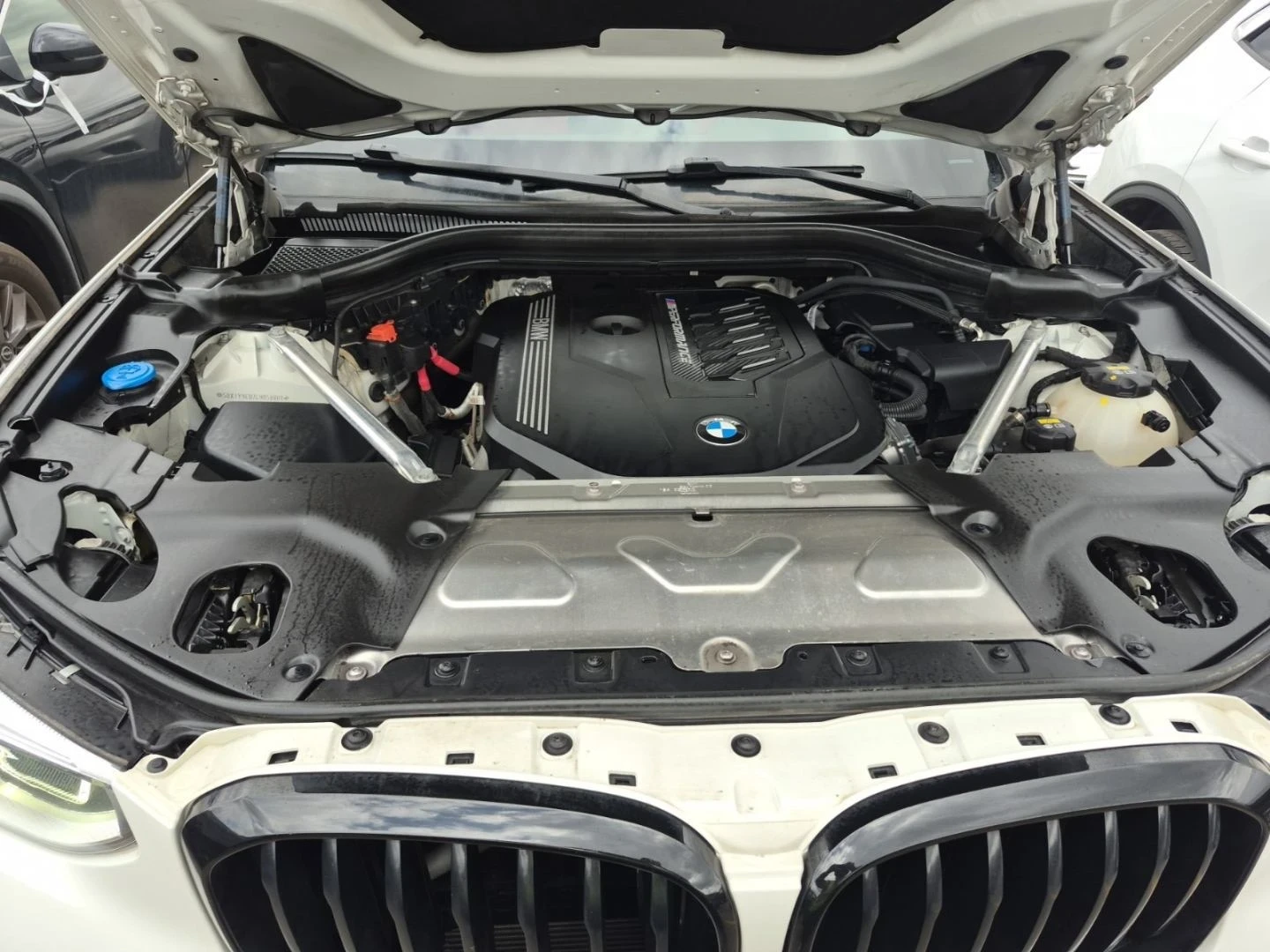 BMW X3 M-pkg* Keyless* Carplay* Wireless* Камера, снимка 14 - Автомобили и джипове - 54413359