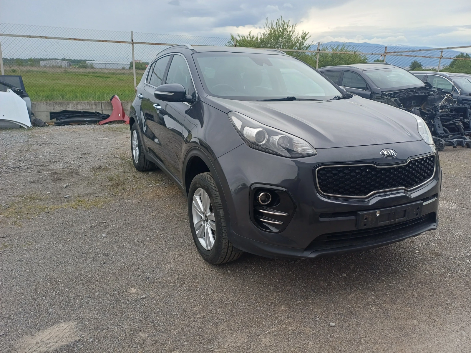 Kia Sportage 1.6gdi-на части, снимка 2 - Автомобили и джипове - 54458351