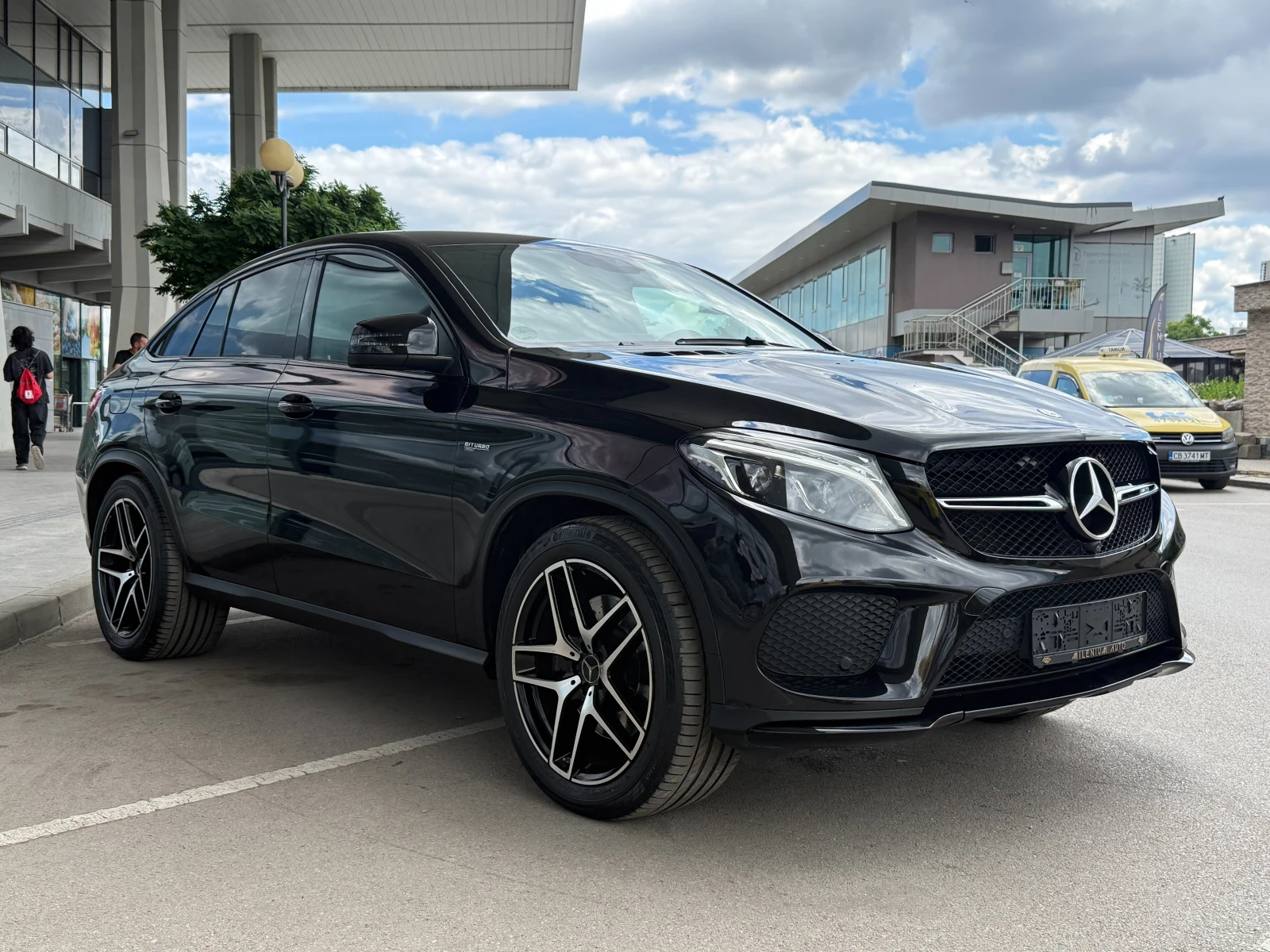 Mercedes-Benz GLE 43 AMG 6 МЕСЕЦА ГАРАНЦИЯ/Coupe 390кс. Германия, снимка 7 - Автомобили и джипове - 54913688