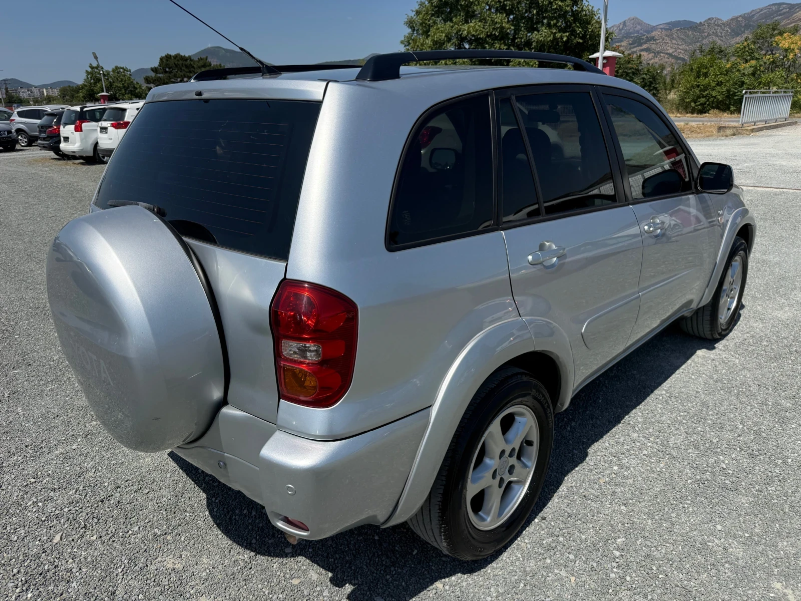 Toyota Rav4 (KATO НОВА), снимка 6 - Автомобили и джипове - 55627699