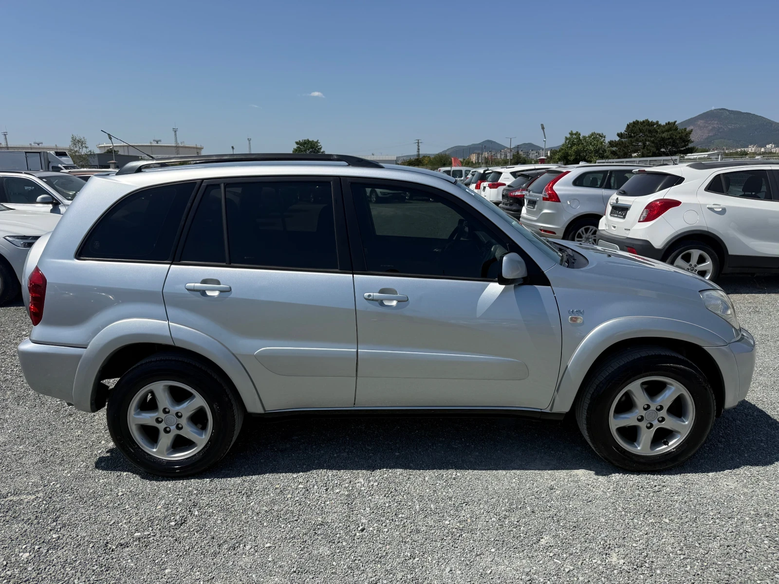 Toyota Rav4 (KATO НОВА), снимка 4 - Автомобили и джипове - 55627699